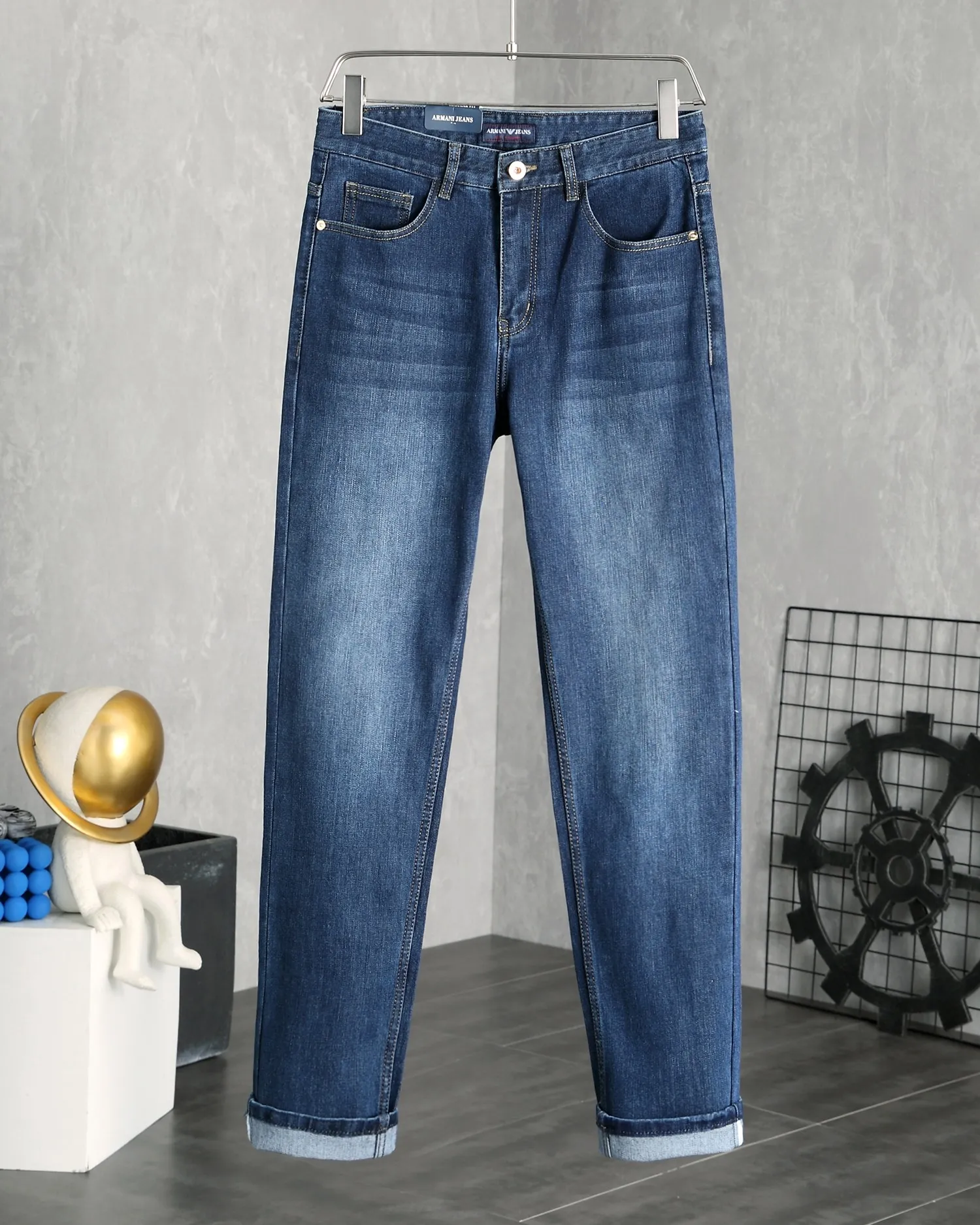P240 - New style for autumn and winter: 9963ARMAN丨High-end and elegant men's jeans straight and versatile, fashionable and handsome men's trousers 29-42