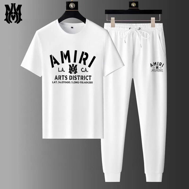 P320 [AMIRI] (Fat Man Gospel) The same style as the 2025 official website. World-renowned luxury brand. Summer men's (double mercerized) high-quality 🐂 suit. It is made of imported original fabrics. It is fashionable and trendy in the season. It is versatile and popular. Simple and elegant, precise workmanship allows you to be at the top of fashion. Size: M-5XL (can be worn up to 220 pounds)
