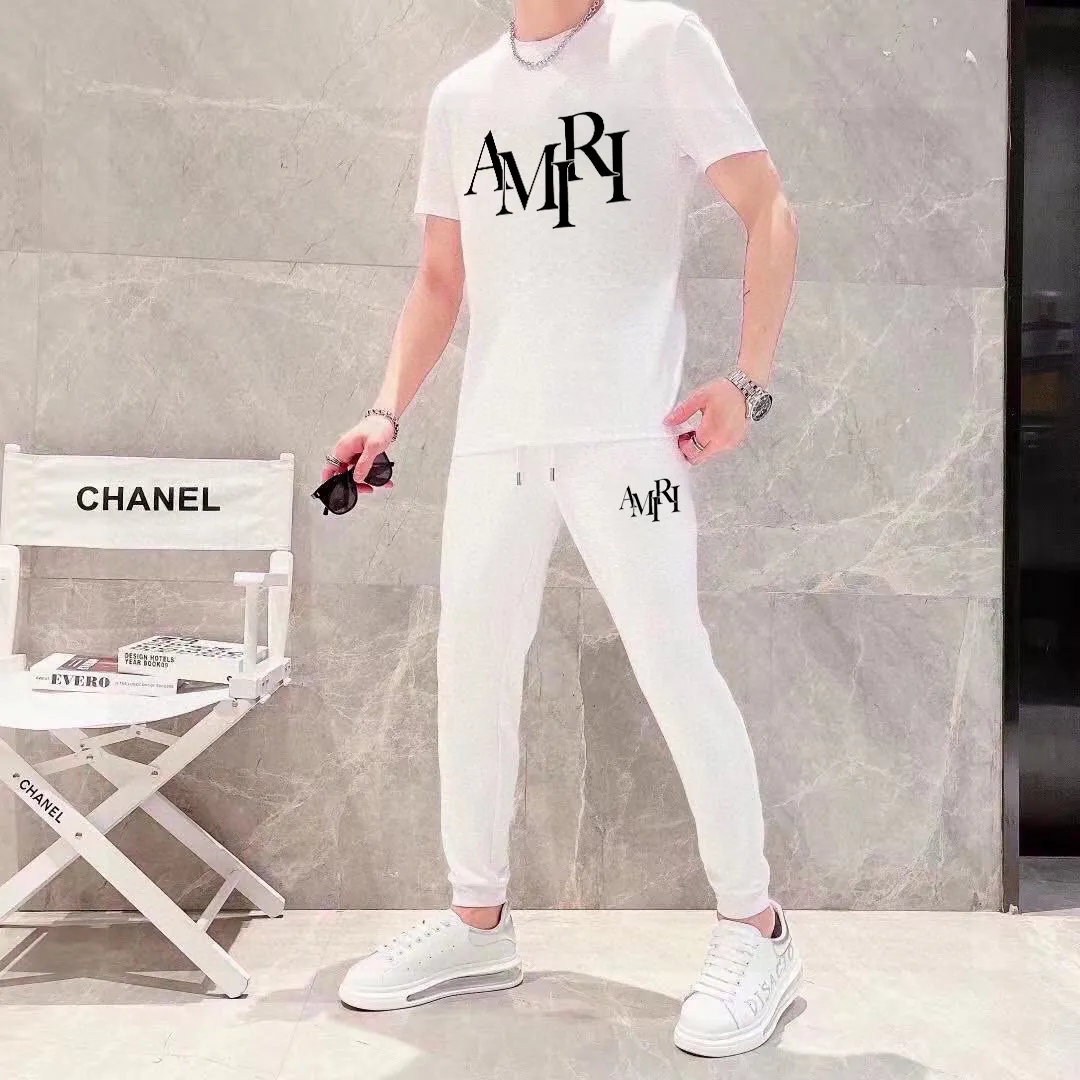 P330 [AMIRI] (Fat Man Gospel) The same style as the 2025 official website. World-renowned luxury brand. Summer men's (double mercerized) high-quality 🐂 suit. It is made of imported original fabrics. It is a trendy style of the season and a versatile hit. Simple and elegant, precise workmanship allows you to be at the top of fashion. Size: M-5XL (can be worn up to 220 pounds)