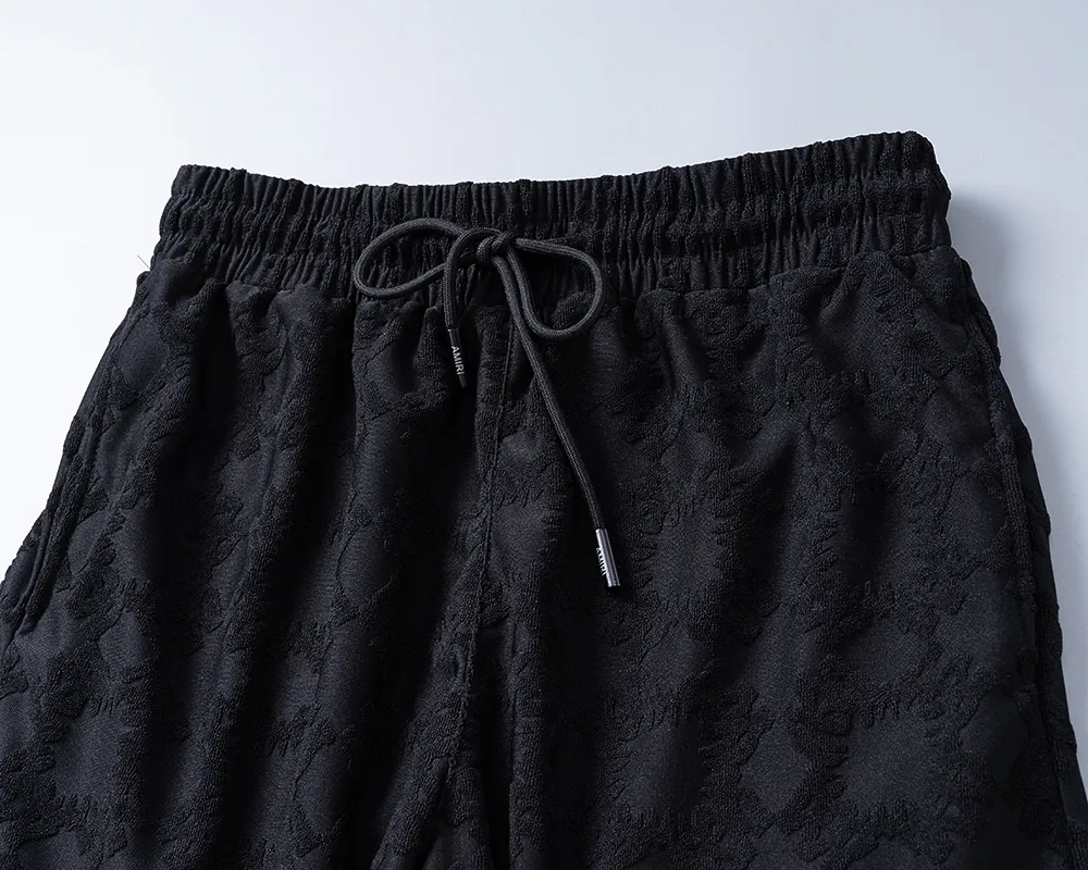 P140 Mili's 2026 spring and summer new men's casual shorts, terry jacquard fabric, stylish and handsome, comfortable fabric, rigorous workmanship, and neat wiring. Good upper body effect·Size M-3XL black