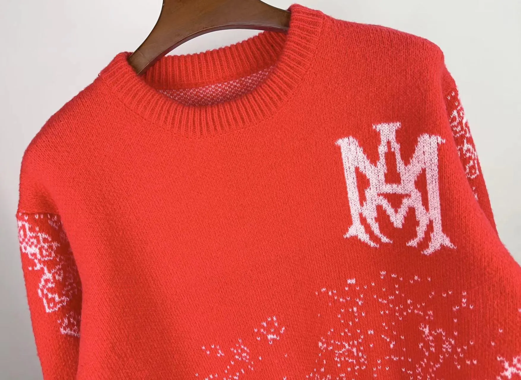P240 🎉AMIRI new sweater Amiri exclusive logo jacquard on the front, letter logo jacquard on the back Color: Red Black Size: S M L XL XXL