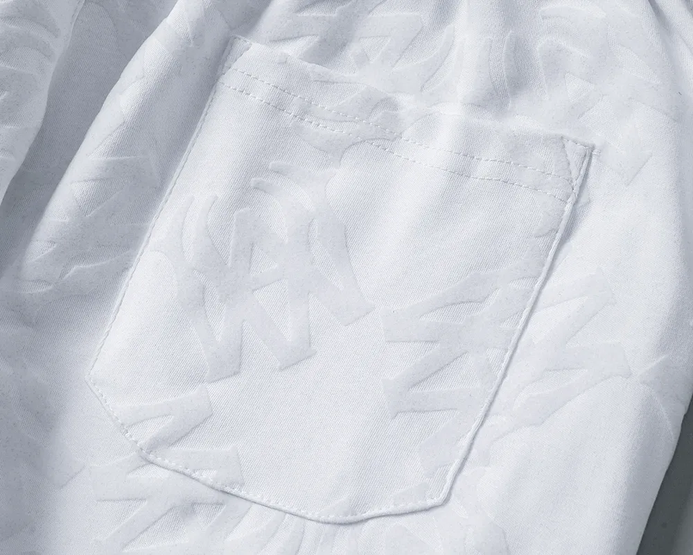 P140 Mili's new 2026 spring and summer men's casual shorts, with full-body flocking printing technology, fashionable and handsome style, comfortable fabrics, rigorous workmanship, and neat wiring. Good upper body effect·size M-3XL white