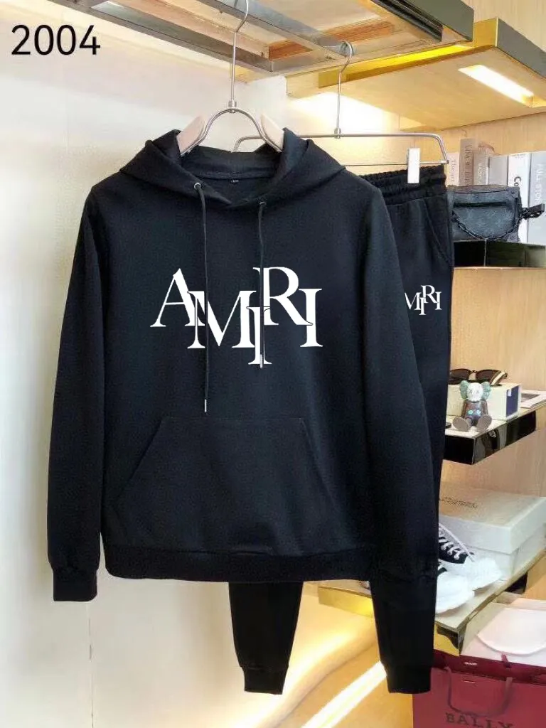 P380 💰 [AMIRI] (Gospel for Fatty) hot-selling suit is coming. Focus on the original version of the official website. 2025 new hot-selling sweatshirt suit. The original order is the best product🇭🇰. It is the meticulous work of top designers. It has a fitting and perfect upper body effect. All-natural high-quality Roman cotton 100%, close-fitting comfort, noble and elegant! Original hardware embodies elegance and nobility! Counter size: M-5XL (maximum wear up to 220 pounds)