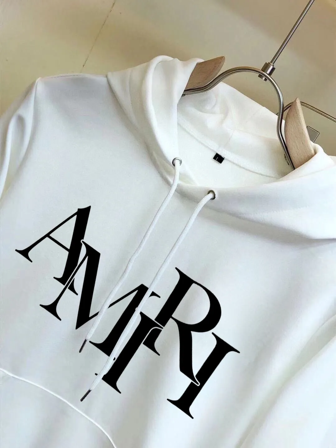 P380 💰 [AMIRI] (Gospel for Fatty) hot-selling suit is coming. Focus on the original version of the official website. 2025 new hot-selling sweatshirt suit. The original order is the best product🇭🇰. It is the meticulous work of top designers. It has a fitting and perfect upper body effect. All-natural high-quality Roman cotton 100%, close-fitting comfort, noble and elegant! Original hardware embodies elegance and nobility! Counter size: M-5XL (maximum wear up to 220 pounds)