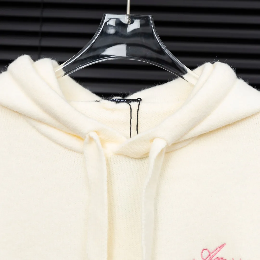 P360 Style: AMIRI Emile bone splicing hooded long-sleeved sweater Size: S-XXL Fabric: Wool blend Accessories: Full set of customized original accessories No gender distinction, same style for men and women