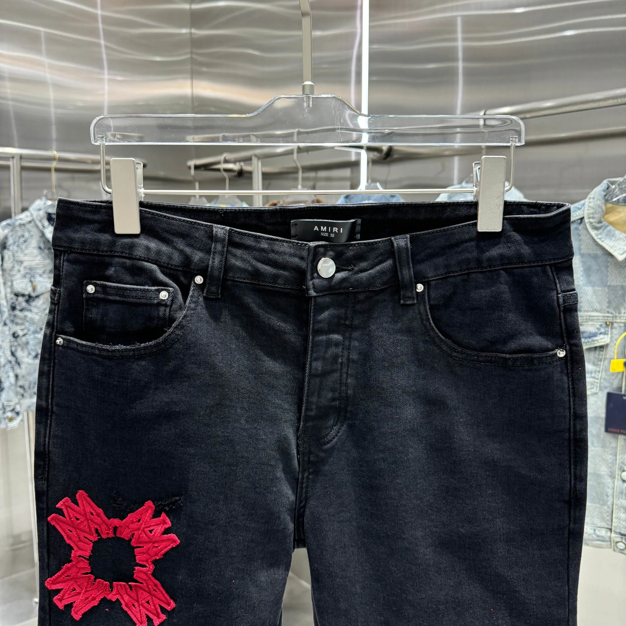 P290 Amiri ripped pattern embroidered street fashion slim fit stretch jeans Color Black Size 30 32 34 36 38