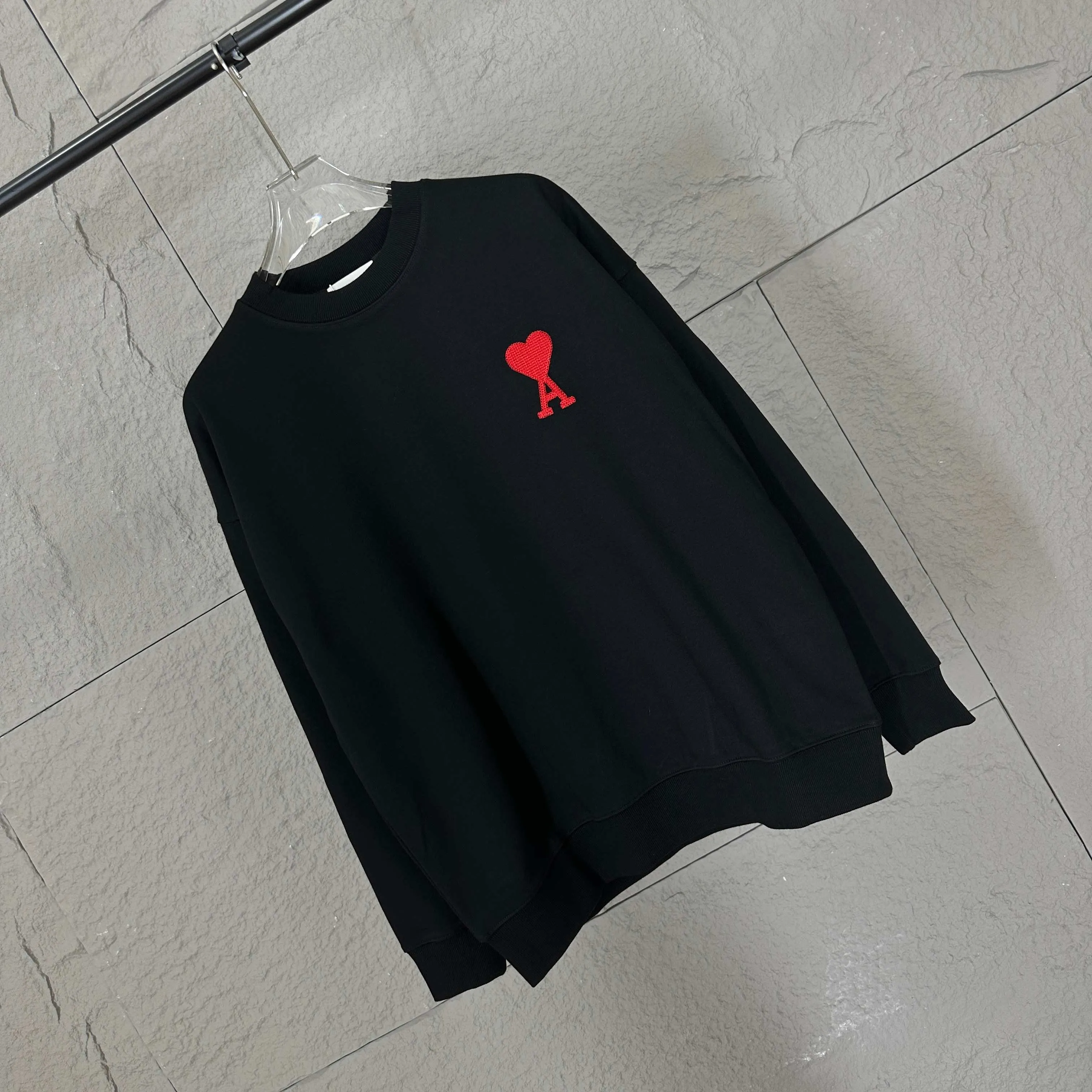 🅿️250 Ami Love 2025 Early Autumn and Winter New Style Classic Simple Embroidery Three-dimensional Big Love Letters Personalized Logo Customized Terry Fabric Long Sleeve T-shirt Unisex Color: Black White Size: S (90-130 catties) M (120-150 catties) L (140-165 catties) XL (160-180 catties) XXL (180-210 pounds)