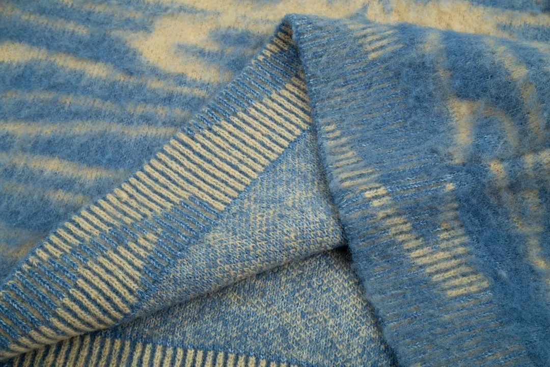 P200 A8141# Acne Studios2023 new product water ripple seahorse hair lazy loose thickened round neck knitted sweater must-have for autumn and winter seahorse hair and wool yarn same style for men and women Color: blue Size: S-XL