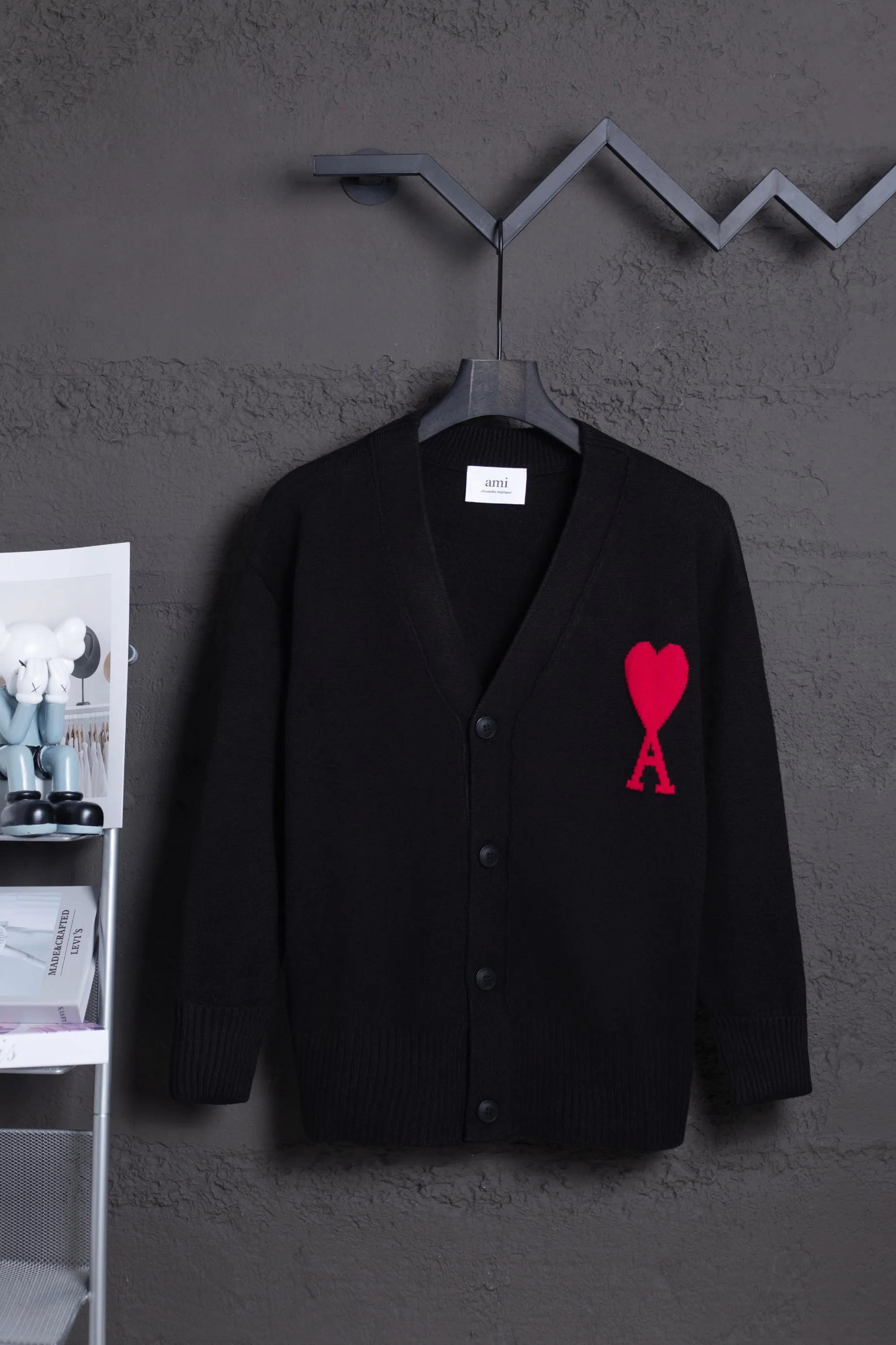 P186 Style No.: MQ802 AMI Classic Big Love Series Jacquard Cardigan Sweater Highest Version Supports Comparison Color: Black Red Heart, Size: S-XL