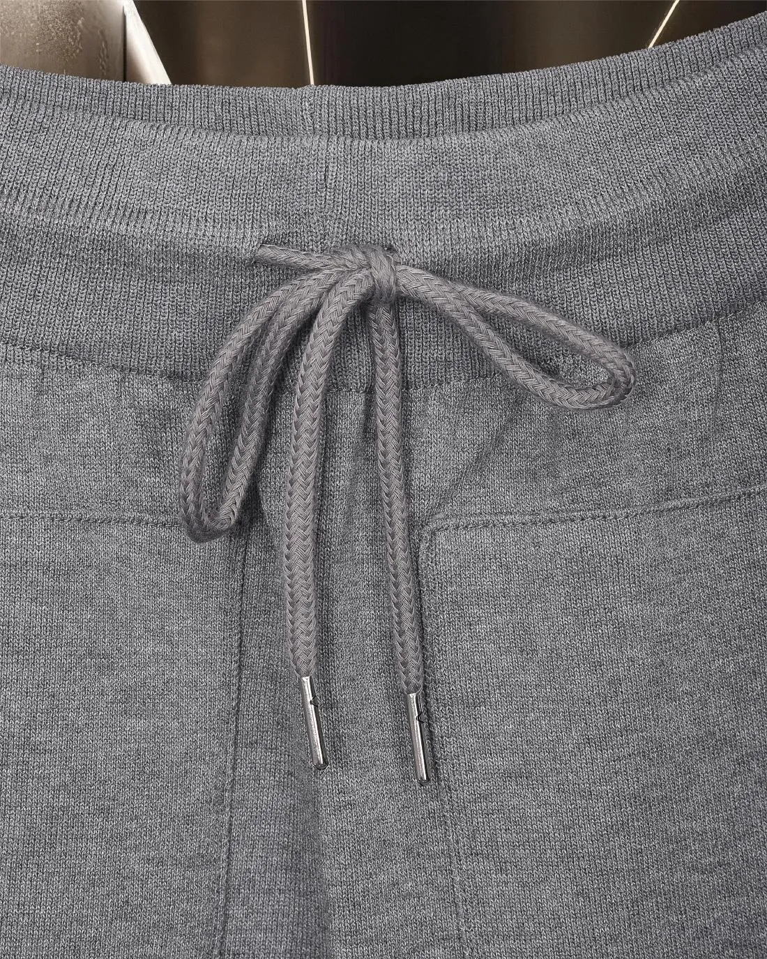 🅿️236 (shipped next day) Ami/Love Macaron ❤Logo embroidered casual sports shorts 2025ss official website new original fabric official same style shorts custom mesh sweater knitted fabric high-end version, counter customized fabric High breathability and comfort, precision production, impeccable detail processing, ✅customized logo engraved buttons, three labels complete. Brand element design concept reflects high quality. It feels delicate and soft! Presenting a casual cut, the upper body shape is great🐍Color: apricot gray blue and black Size: M-2XL
