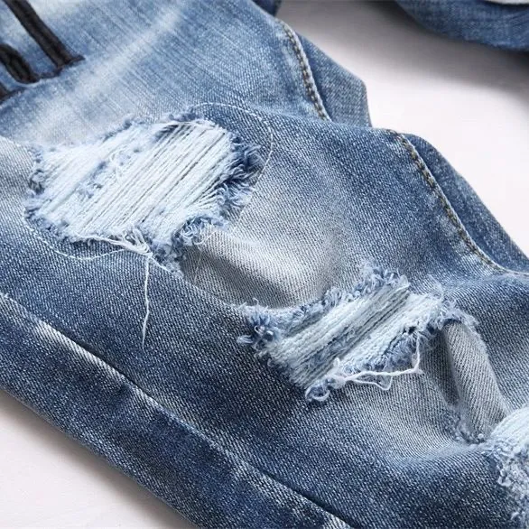 #M52 P168💰 Independent AMIRI coconut tree embroidery jeans trousers AMIRI high street basic ripped tight elastic jeans trousers amiri brand jeans break the production process and cutting of the original jeans, the fabrics are softer and more comfortable Hand-sewn collar label Customized logo buttons Genuine leather tag Color: light blue Size: 30-32-34-36