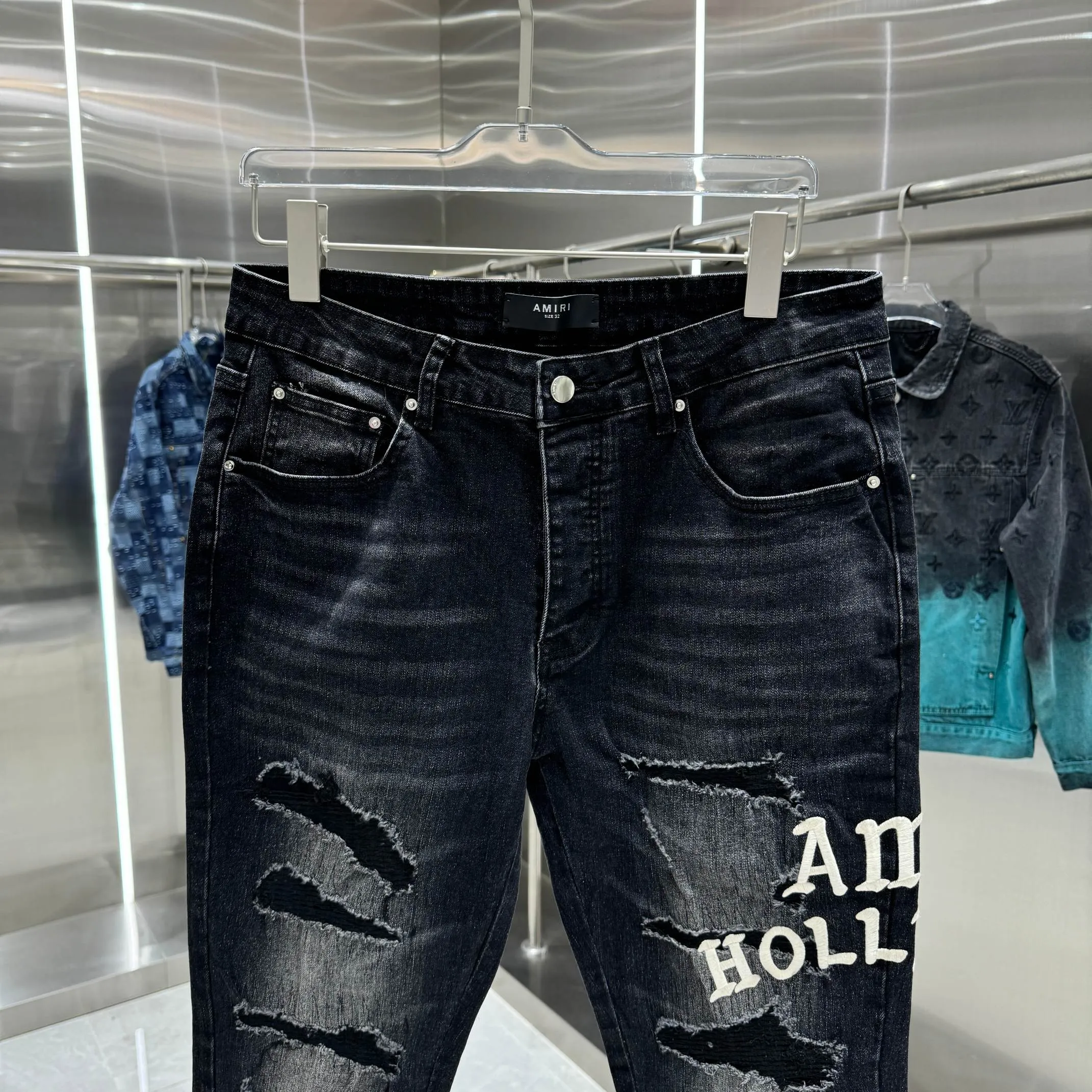 P290 Amiri ripped embroidery pattern craft street fashion slim fit stretch jeans Color Black Size 30 32 34 36 38