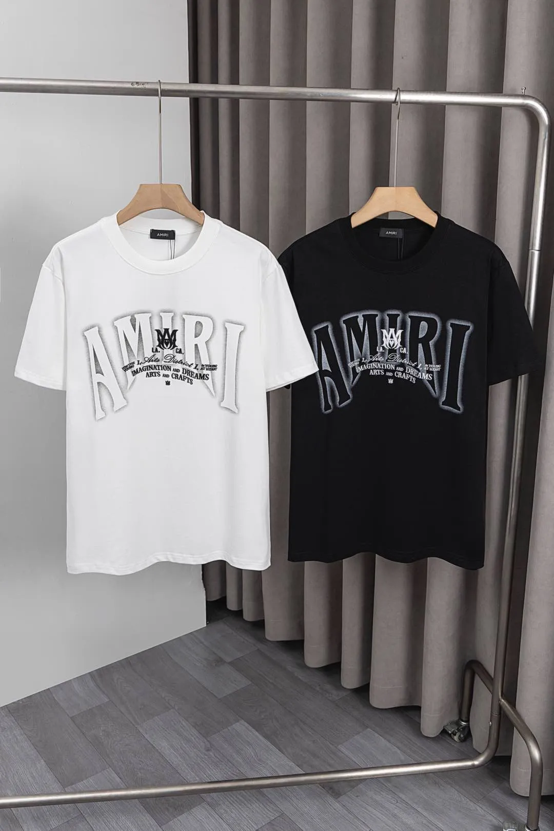 P134 S011 "𝙉𝙚𝙬♈️AMIRI" 🔥50ss new T-shirt, printed + letter logo embroidery process, made of 260g double yarn cotton fabric, soft fabric, fashionable and versatile, same style for men and women. Color: black, white, size: M～3XL