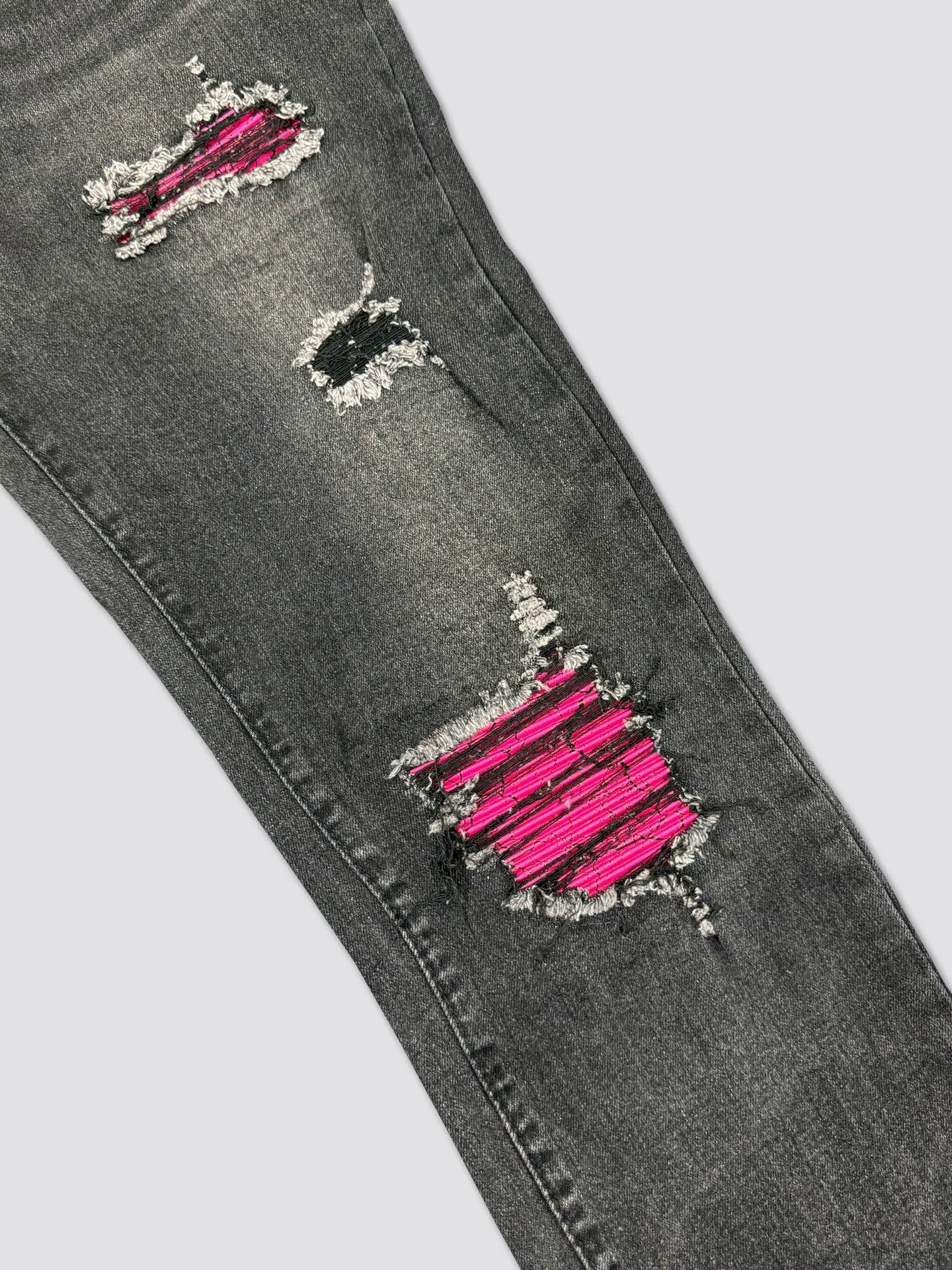 AMIRI's new jeans, washed, ripped, pink leather denim trousers, same style for men and women. Color: black. Size: S-XL (28-34)
