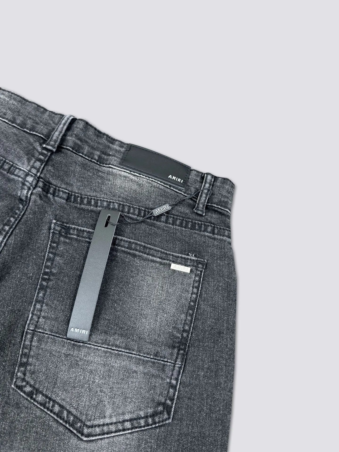 AMIRI's new jeans, washed, ripped, pink leather denim trousers, same style for men and women. Color: black. Size: S-XL (28-34)