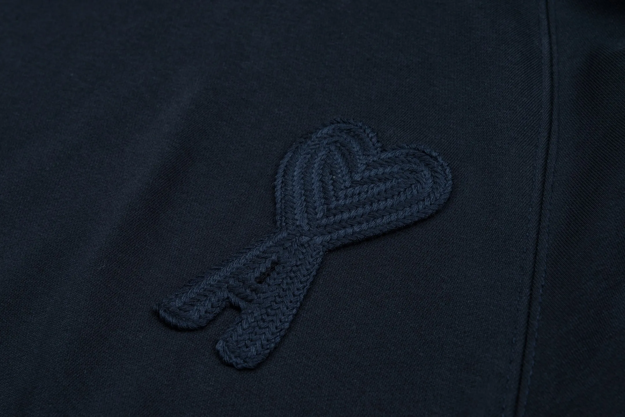 668# AMI PARIS 25 new autumn and winter classic woven big love towel embroidered raglan hooded sweatshirt, customized 360g pure cotton fabric YP replica, new main wheat, washable wheat QR code can be scanned, same style for men and women, color: black, Baolan, apricot/red heart, code number: S-XL
