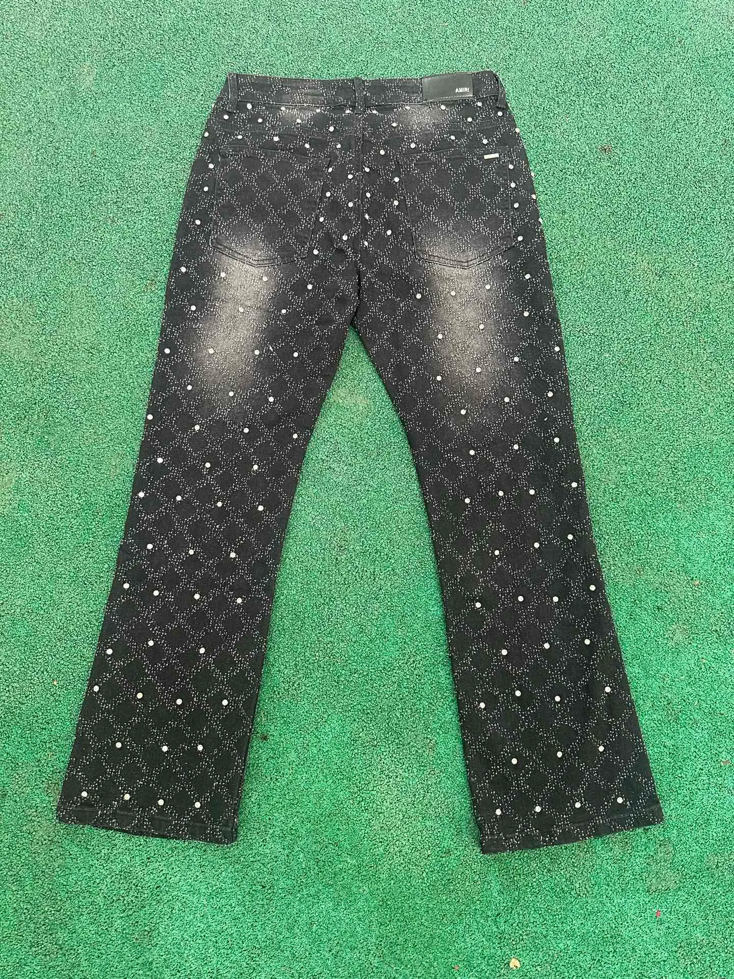 #N01 P220💰 AM micro-flared baby's breath jeans light luxury jeans AMIRI jeans trousers micro-elastic jeans trousers amiri brand jeans break the production process and cutting of the original jeans, the fabrics are softer and more comfortable Hand-sewn collar label Customized logo buttons Genuine leather tag Color: Picture color Size: 28-30-32-34-36