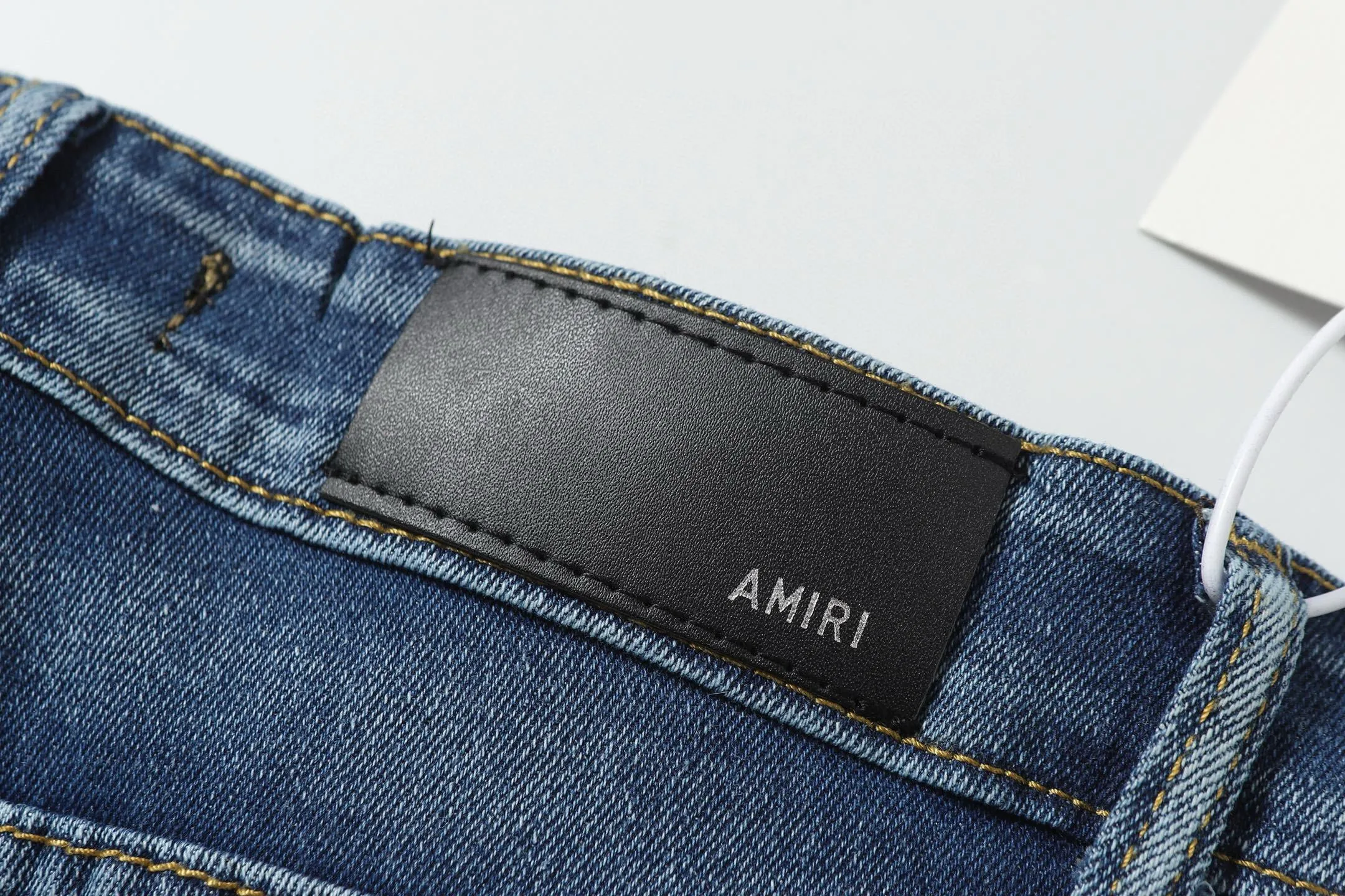 P270 AMIRI patch embroidery jeans trousers AMIRI high street basic ripped jeans trousers Color: Picture color Code number: 28-36