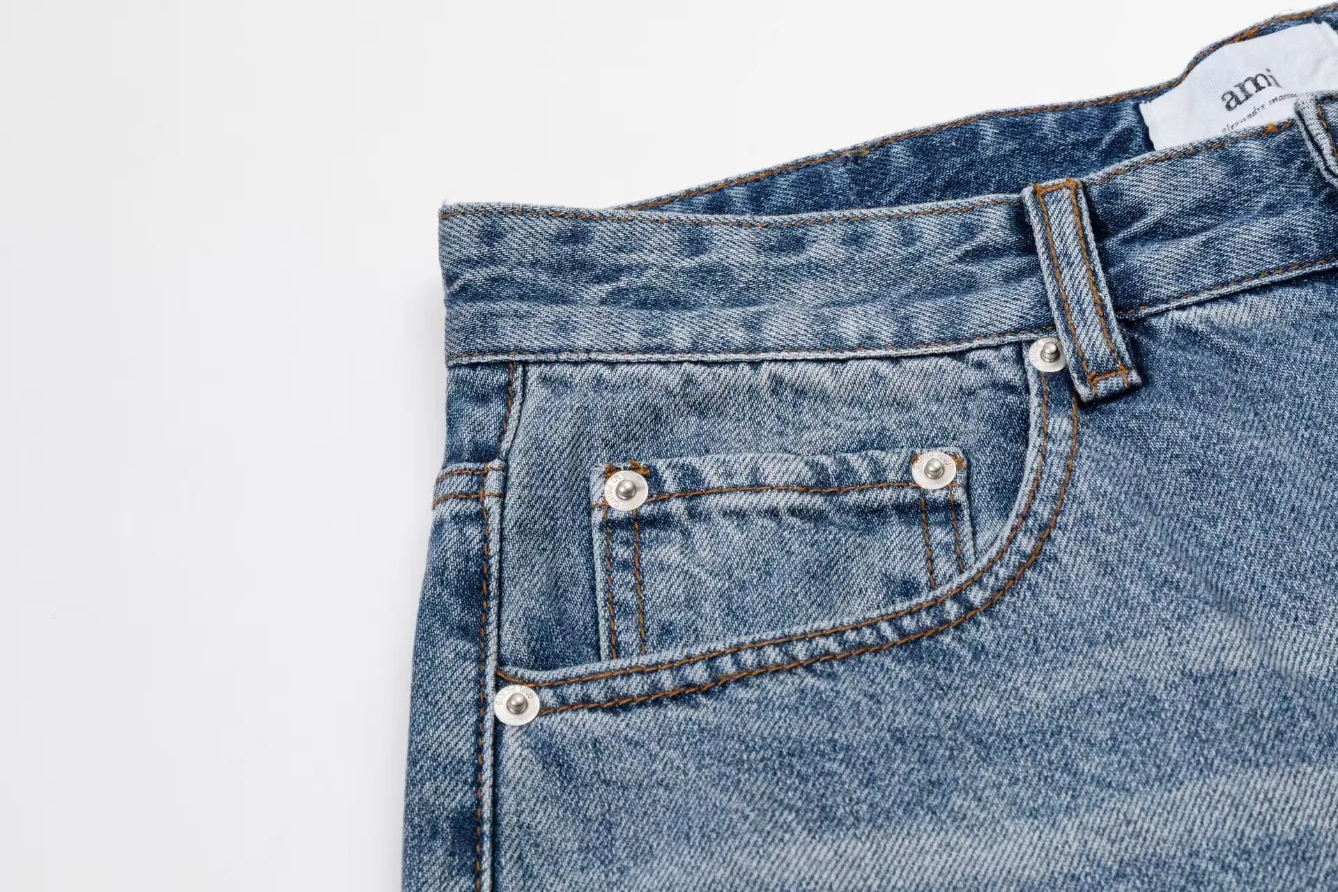 2289# AMI PARIS 25 new autumn and winter products [Same style as Zhou Yiran] Men's high-waisted wide-leg jeans, retro casual cotton denim straight trousers, buttons decorated with LOGO YP replica, can be worn by men and women, color: denim basket, code number: 29 30 32 34 36