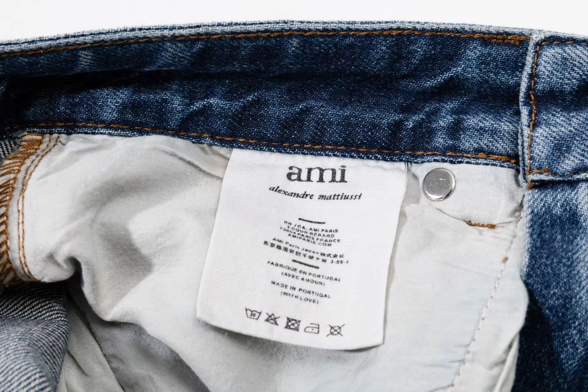 2289# AMI PARIS 25 new autumn and winter products [Same style as Zhou Yiran] Men's high-waisted wide-leg jeans, retro casual cotton denim straight trousers, buttons decorated with LOGO YP replica, can be worn by men and women, color: denim basket, code number: 29 30 32 34 36