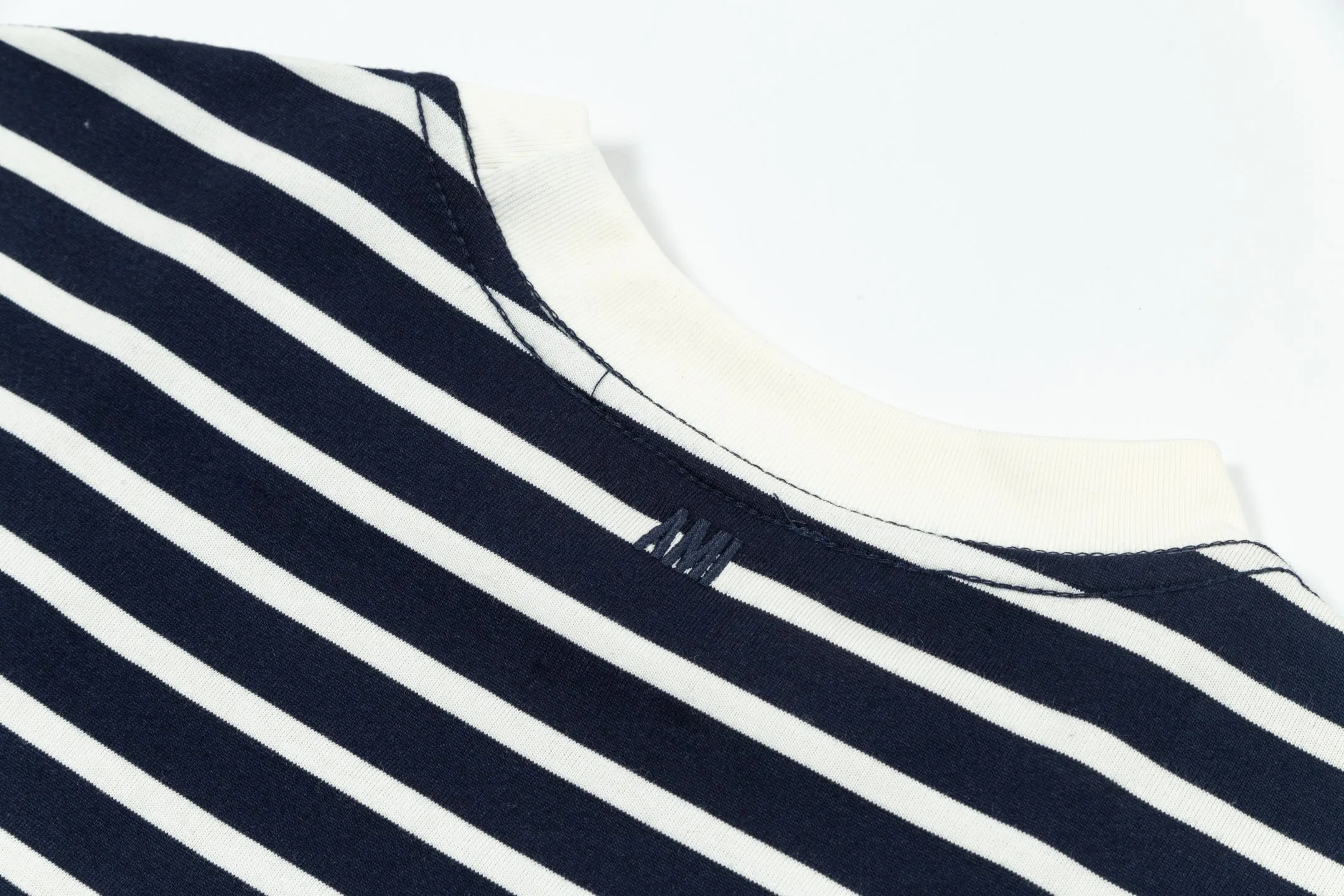 1231# AMI PARIS 25SS new letter LOGO small label striped loose and versatile casual three-quarter sleeve short-sleeved T-shirt logo round neck 240g pure cotton fabric loose short style Color: Orchidma Apricot S-XL