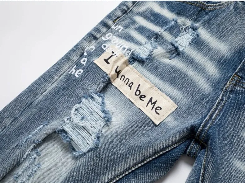 P246 💰 (Top version) AMIRI popular high street jeans slim fit stretch washed knife cut trousers for men. AMIRI amiri is transliterated as Emil, which is the name of the founder. Mike Amiri, the founder of amiri, grew up in Los Angeles, USA. He was influenced by local street culture and Punk Rock since childhood, so he founded the amiri brand named after himself. A variety of trendy clothing meets the needs of different fashion players. Amiri clothing has novel and unique styles and is a well-known street brand in the United States. The styles and styles of many clothes are loved by many street photographers. The various clothing styles meet the dressing needs of different people, show their unique temperament, and show the trend of dressing. amiri's jeans are relatively famous. Not only do they have many styles, but the quality of the jeans is also very good. Many celebrities have also worn amiri brand jeans. Color: Picture color Size: 28, 30, 32, 34, 36 28 30 32 34 36 Waist 71 76 81 86 91 Qianlang 26.5 27.5 28.5 29.5 30.5 Hou Lang 37 38 39 40 41 Foot 14 14.8 15.6 16.4 17.2 Foreign Minister 100 102 104 106 107