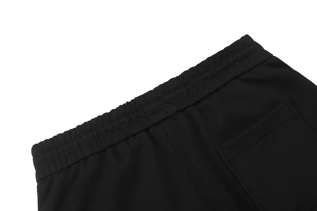 🅿️200 AMI 2025 new model, light luxury, embroidered love letters logo, essential for daily commuting for men and women, casual shorts ·Customized terry fabric ·Elastic + drawstring adjustable waistband ·Imported machine high-density embroidery technology ·Waist label, tag, three wash marks complete Color: Black Size: M L XL XXL XXXL