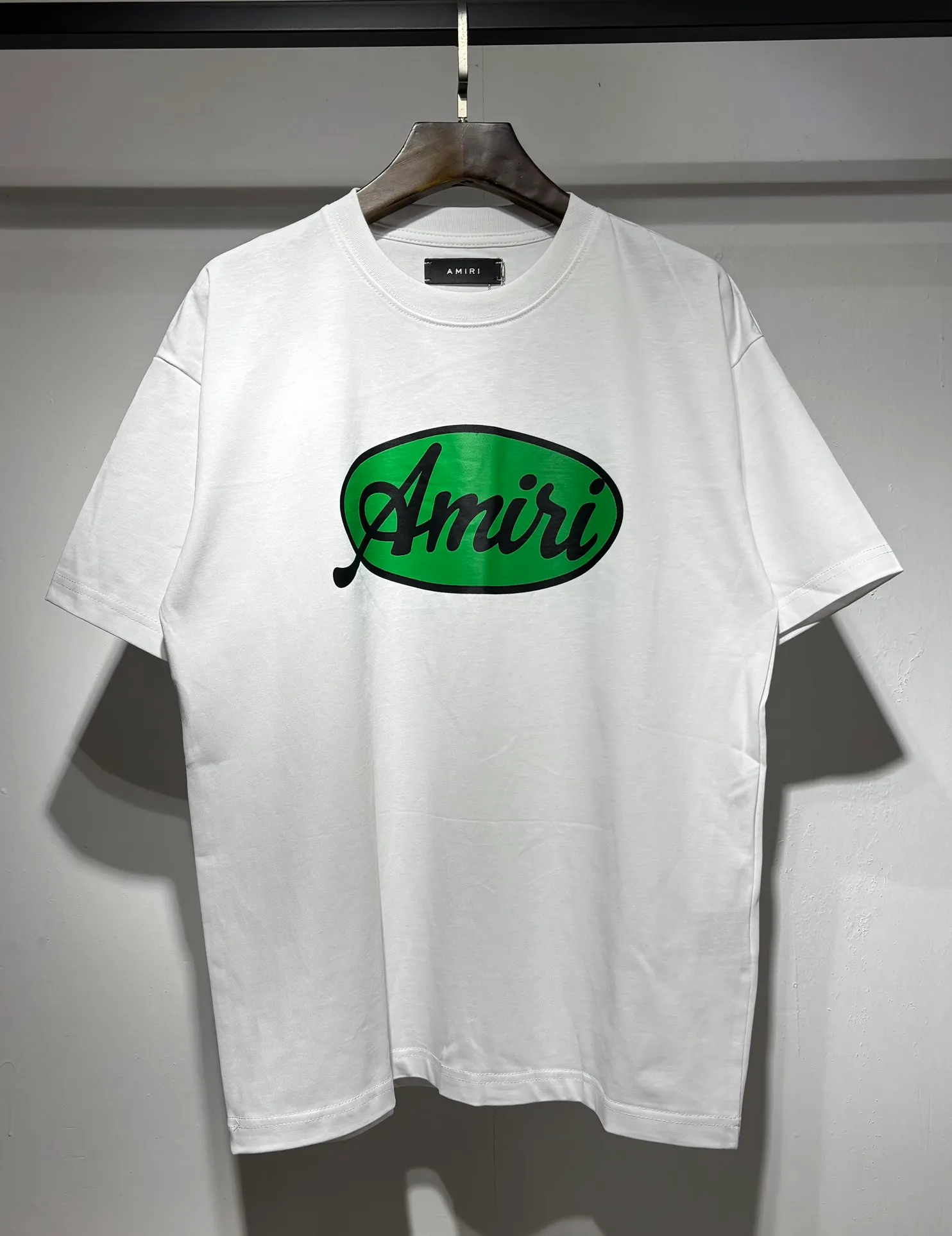 729 model P114 AMIRI real shot black white hanging shot S. M. L. XL
