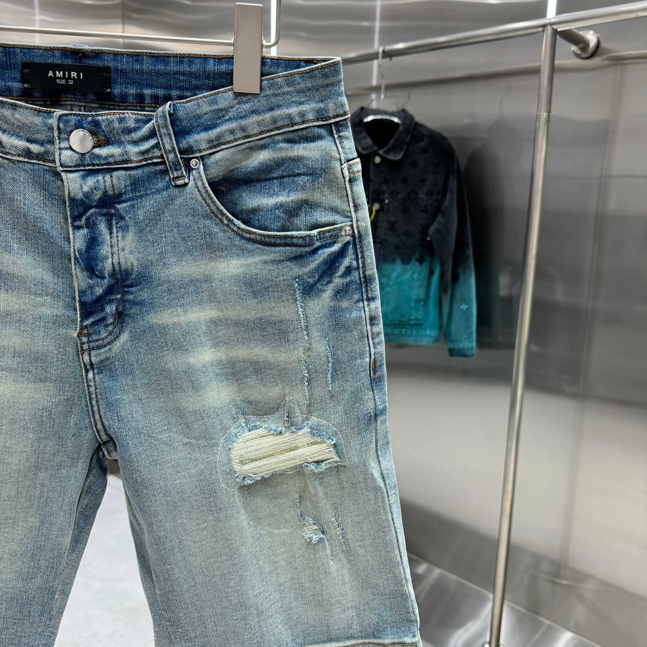 P250 Amiri ripped letter embroidery craft street fashion jeans shorts color blue size 30 32 34 36 38