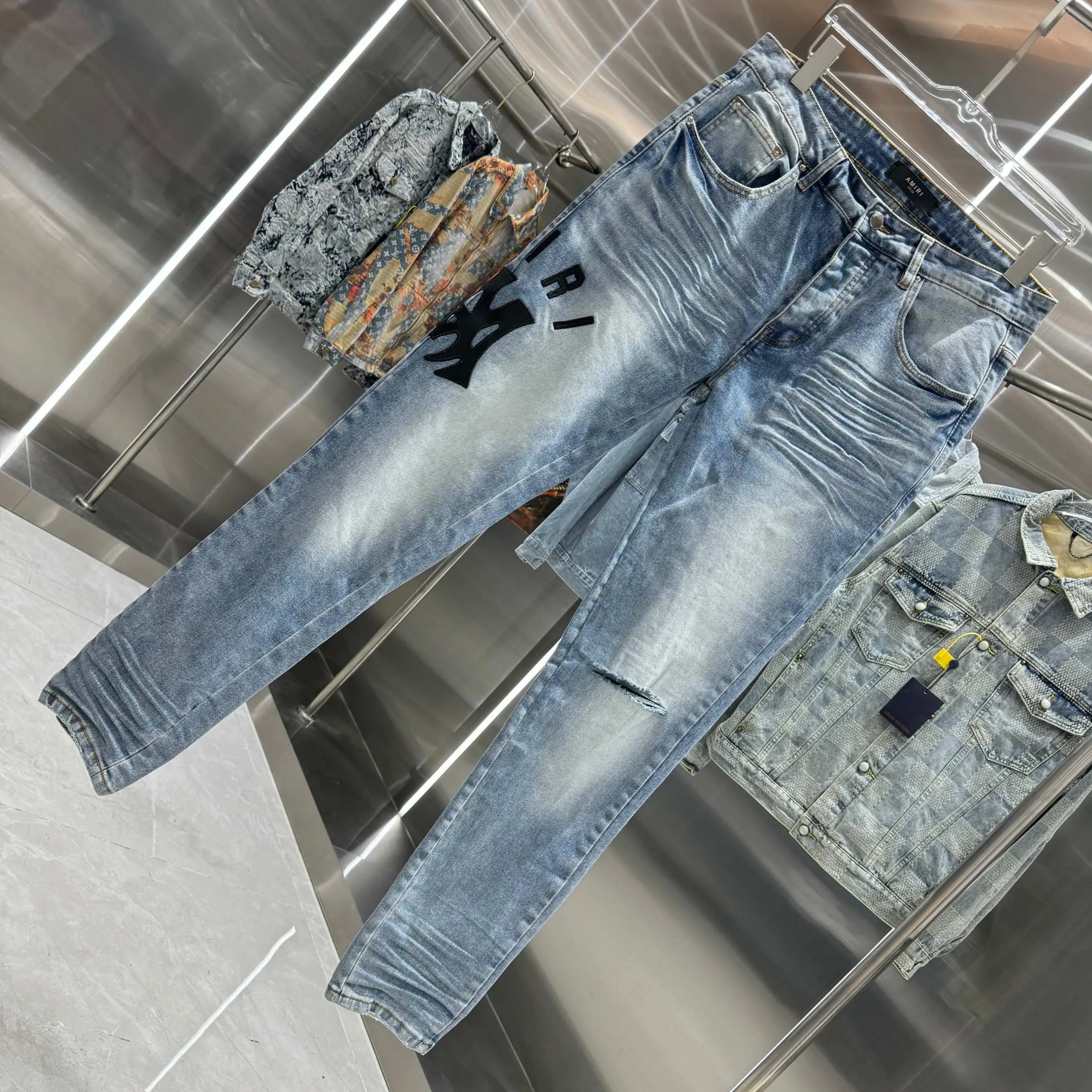 P290 Amiri ripped letter embroidered street fashion slim fit stretch jeans Color Blue Size 30 32 34 36 38