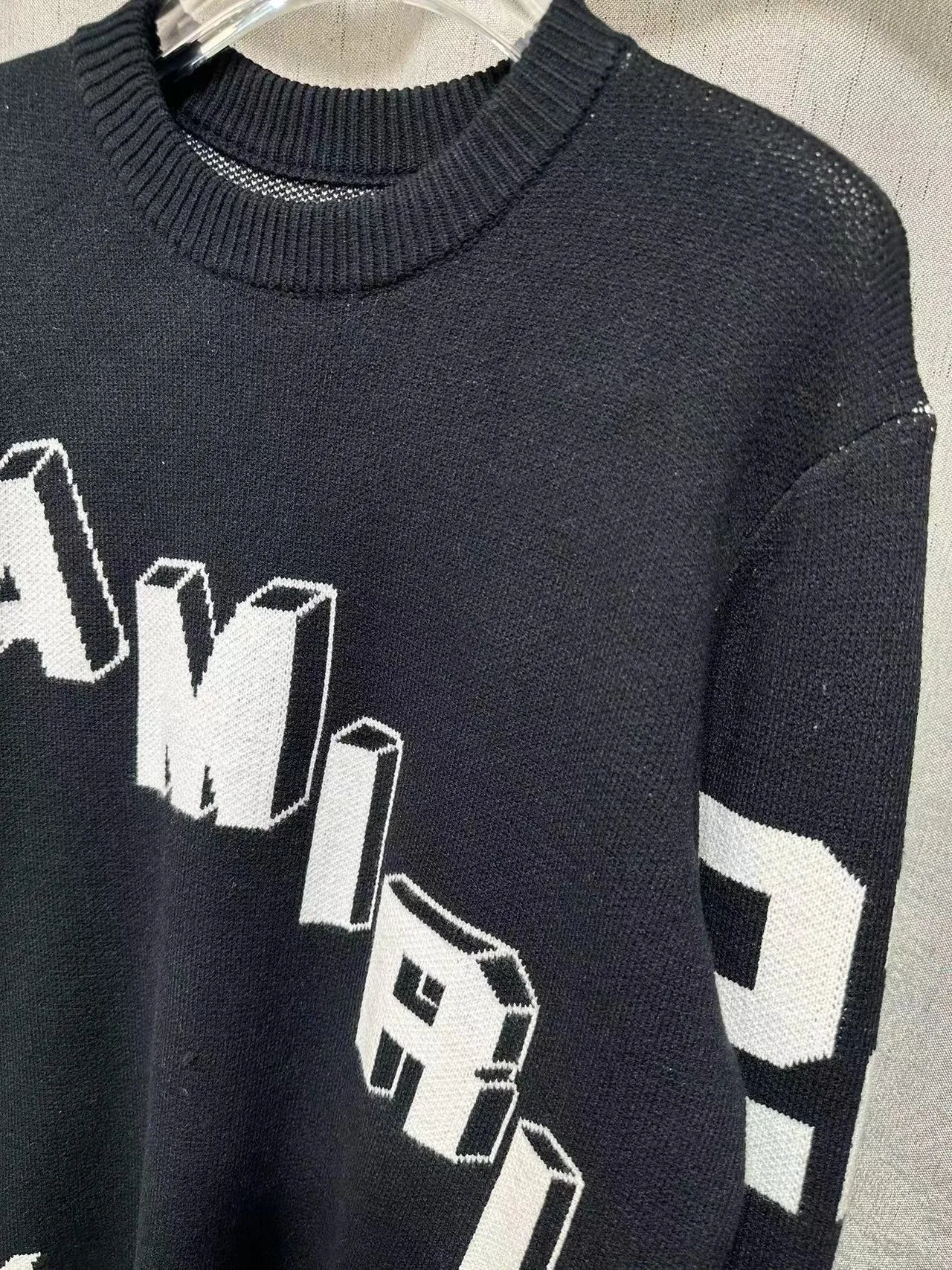 P230 🎉AMIRI new autumn and winter sweater Amiri exclusive logo jacquard on the front, 22 number jacquard on the back Color: White Black Size: S M L XL XXL