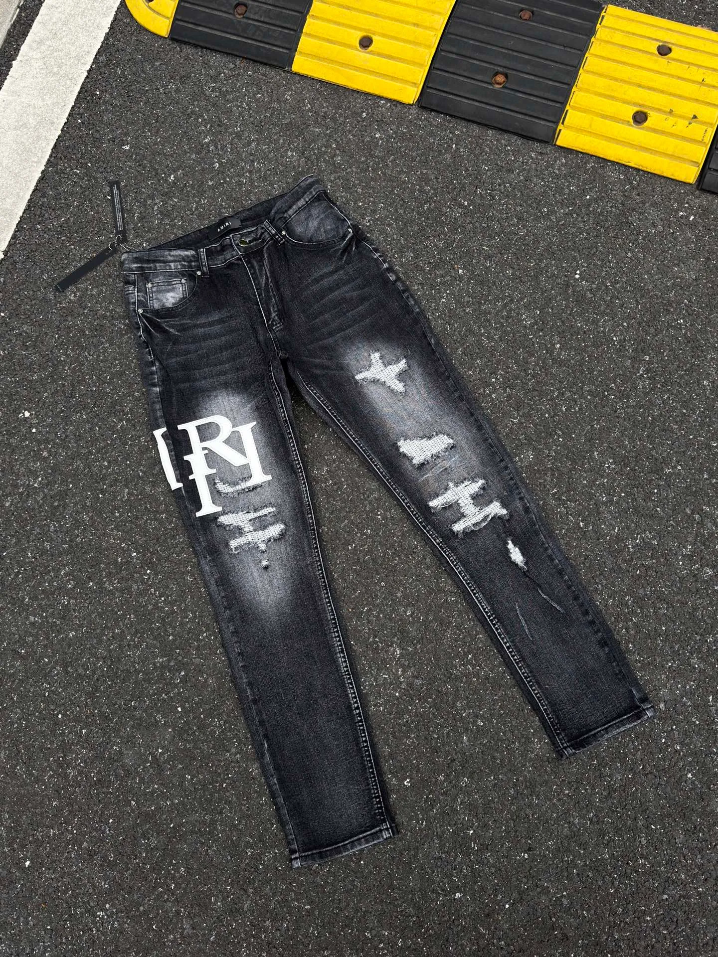P240 💰AM02 AMIRI new jeans, washed ripped holes, whiskering leather denim trousers, same style for men and women Size: S-XL (28-34)