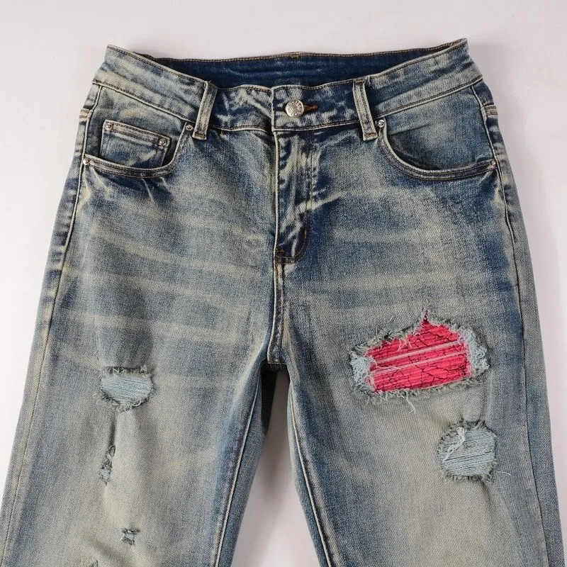 #M67 P168💰 AMIRI patch embroidery jeans trousers AMIRI high street basic ripped tight elastic jeans trousers amiri brand jeans break the production process and cutting of the original jeans, the fabrics are softer and more comfortable Hand-sewn collar label Customized logo buttons Genuine leather tag Color: Picture color Size: 30-32-34-36