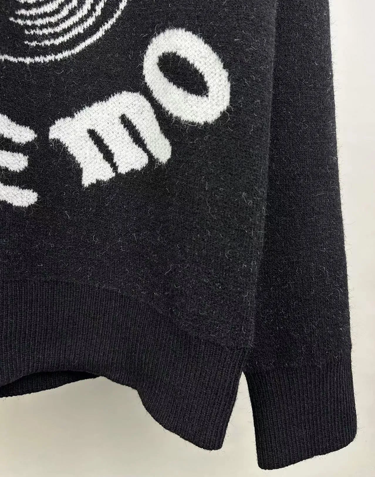 P240 🎉🎉AMIRI autumn and winter new style, partial jacquard letter logo on the front, European and American style sweater, color: fluorescent green, brown, black, size: S M L XL XXL