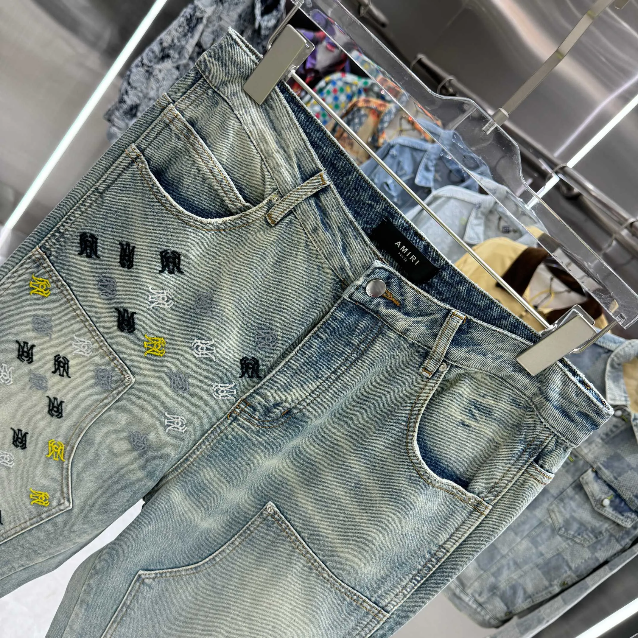 P290 Amiri pattern LOGO embroidery workwear street fashion loose straight jeans Color light blue Size 30 32 34 36 38