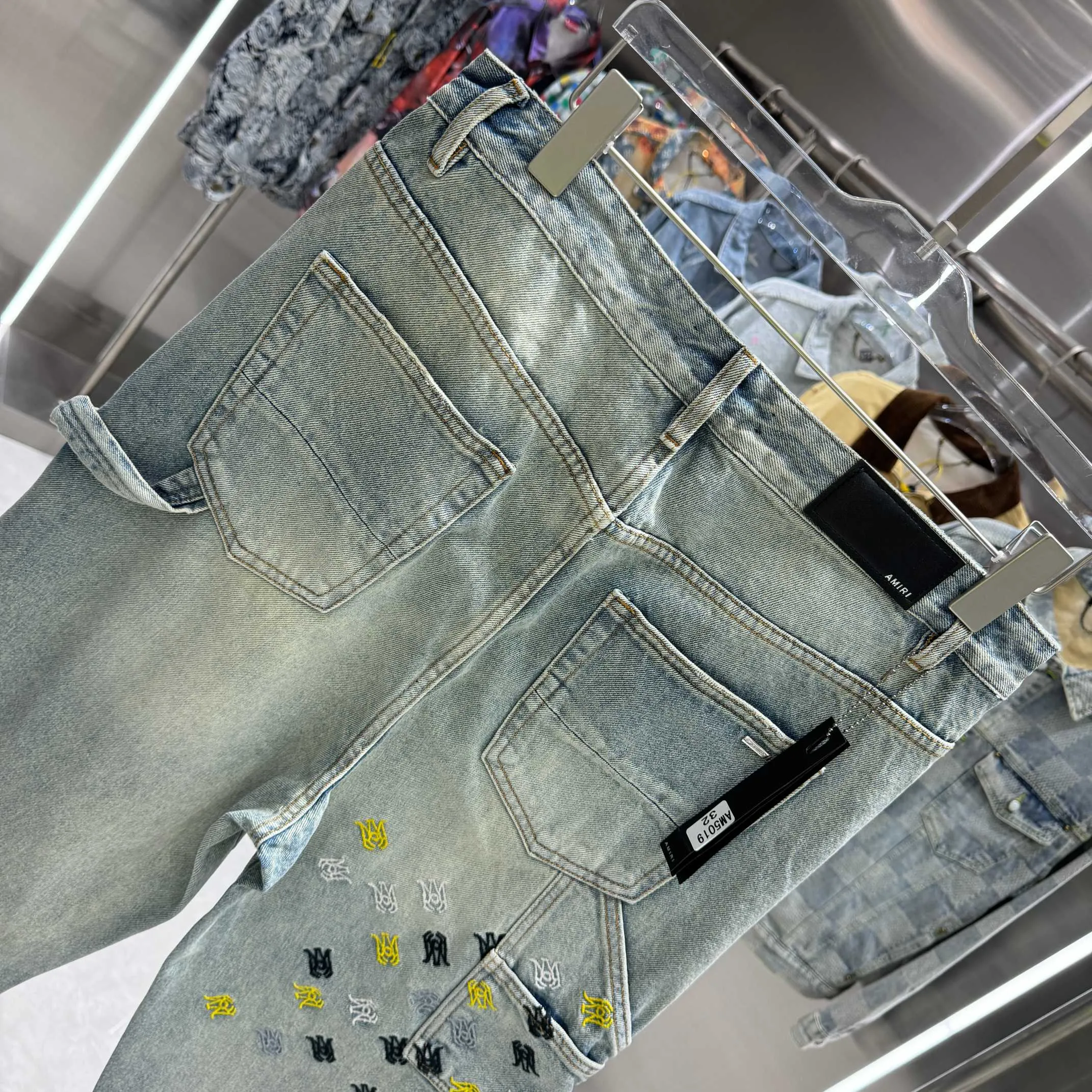 P290 Amiri pattern LOGO embroidery workwear street fashion loose straight jeans Color light blue Size 30 32 34 36 38