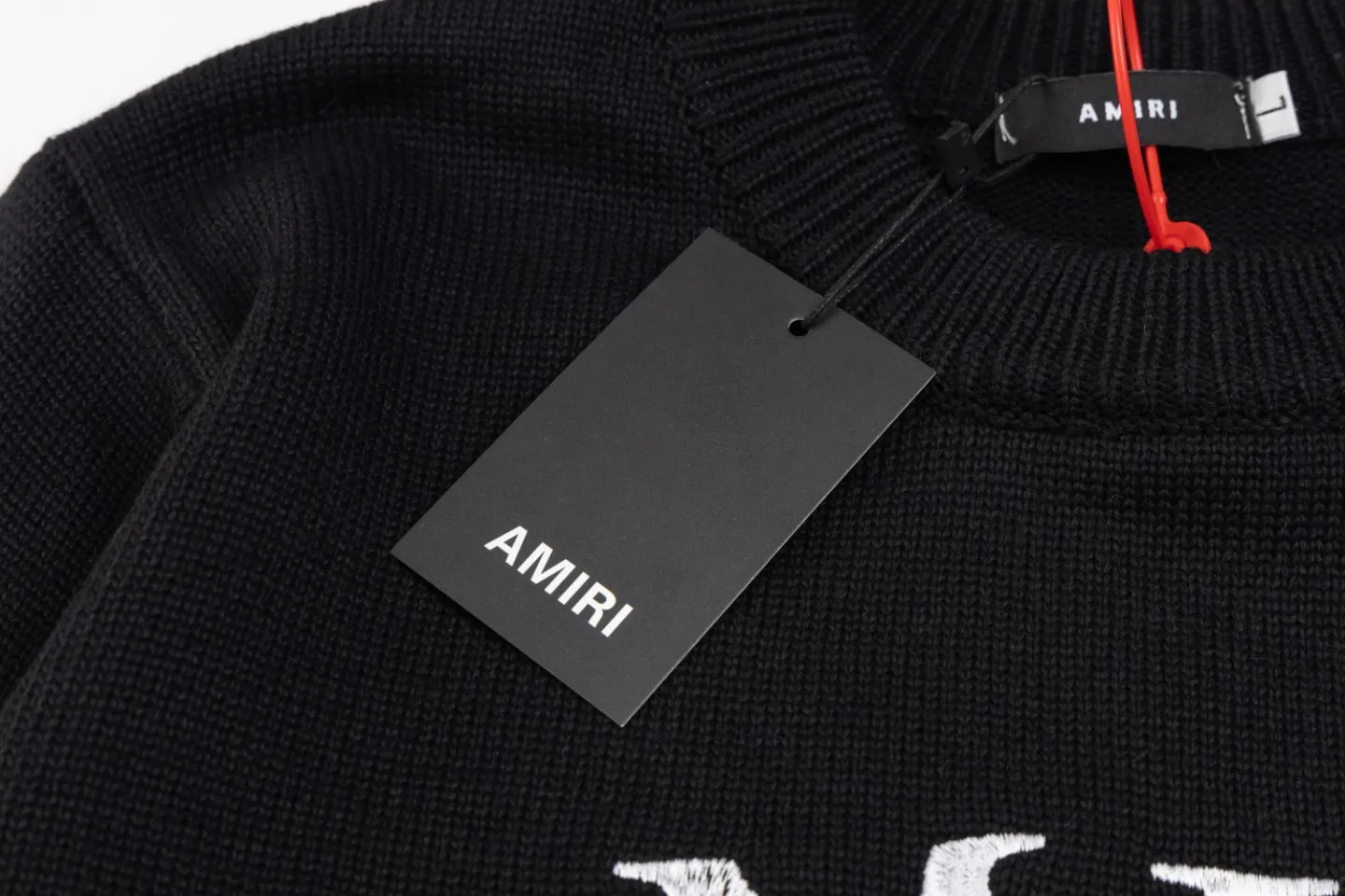 P290 Top version AMIRI/AMIRI classic letter jacquard Logo letter knitted casual crew neck sweater, same style for men and women, couple style -Color/Color: black white -Size/Size: S——XXL