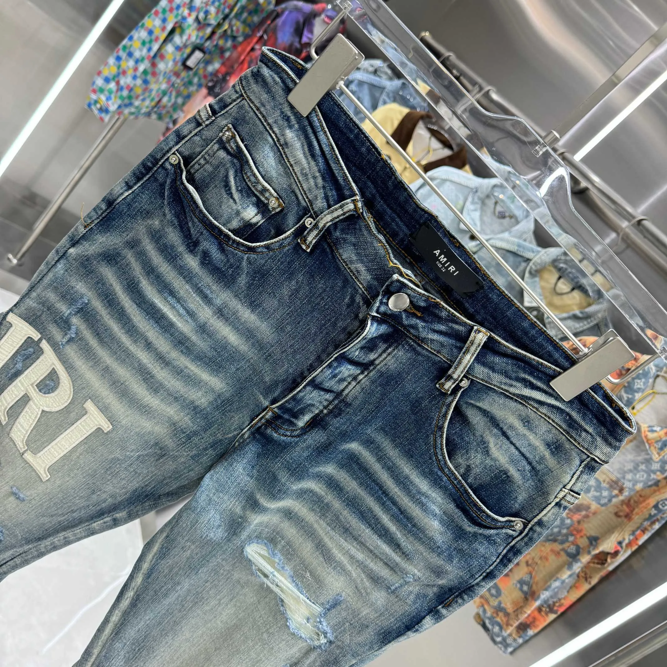 P290 Amiri ripped leather letter embroidery craft street fashion slim fit stretch jeans color blue size 30 32 34 36 38