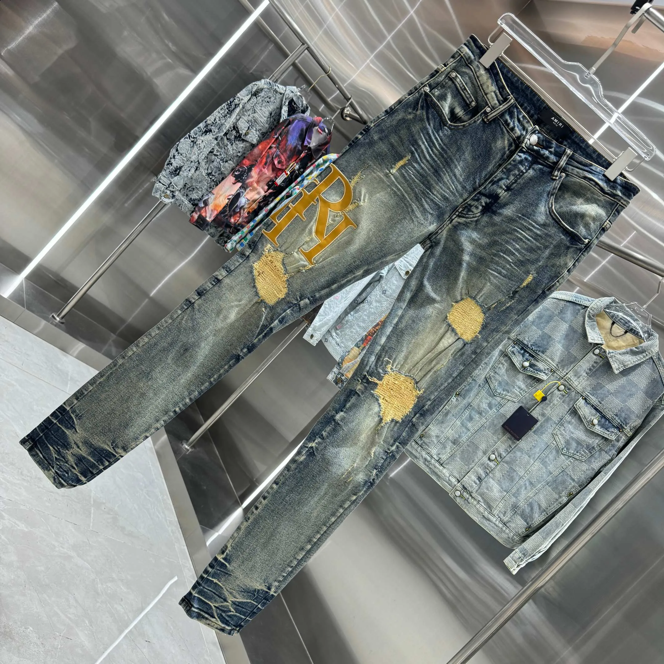 P290 Amiri ripped letter embroidery craft street fashion slim fit stretch jeans color blue size 30 32 34 36 38