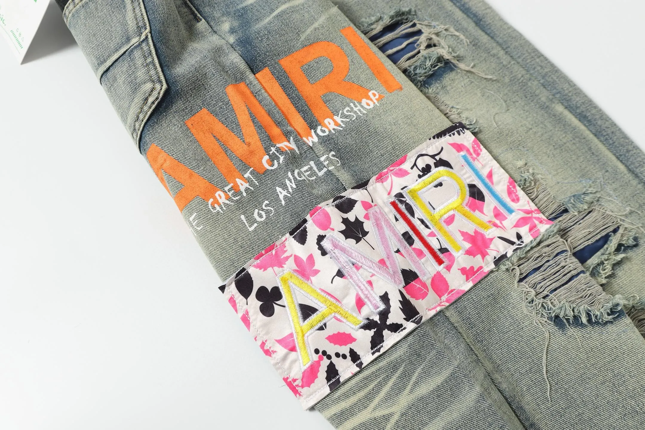P270 AMIRI patch embroidery jeans trousers AMIRI high street basic ripped jeans trousers Color: Picture color Code number: 28-36