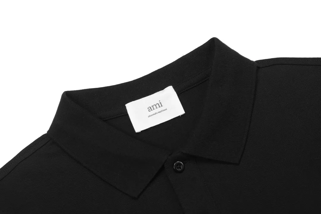 🅿️190 ami 2025 new love embroidered logo couple style casual polo shirt ·Customized pique cotton fabric ·Imported Tajima machine embroidery technology ·Collar label, hangtag, main mark and three labels complete Color: Black Size: M-XXXL