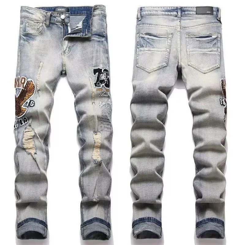 #M74 P168💰 AMIRI patch embroidery jeans trousers AMIRI high street basic ripped tight elastic jeans trousers amiri brand jeans break the production process and cutting of the original jeans, the fabrics are softer and more comfortable Hand-sewn collar label Customized logo buttons Genuine leather tag Color: Picture color Size: 30-32-34-36