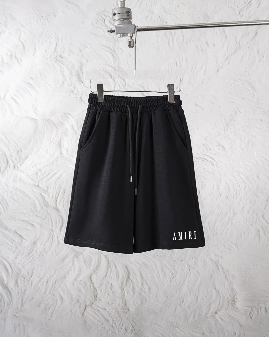 💰180 AMIRI new shorts, classic printed shorts, light luxury, a must-have item for daily commuting for men and women, correct version, welcome to compare, detailed features · Made of 360g Xinjiang cotton double yarn fish scale terry fabric · Loose waist trousers · Double needle stitching and cross-stitching process Color: black/grey Size: S M L XL XXL (please state your height and weight when placing an order)