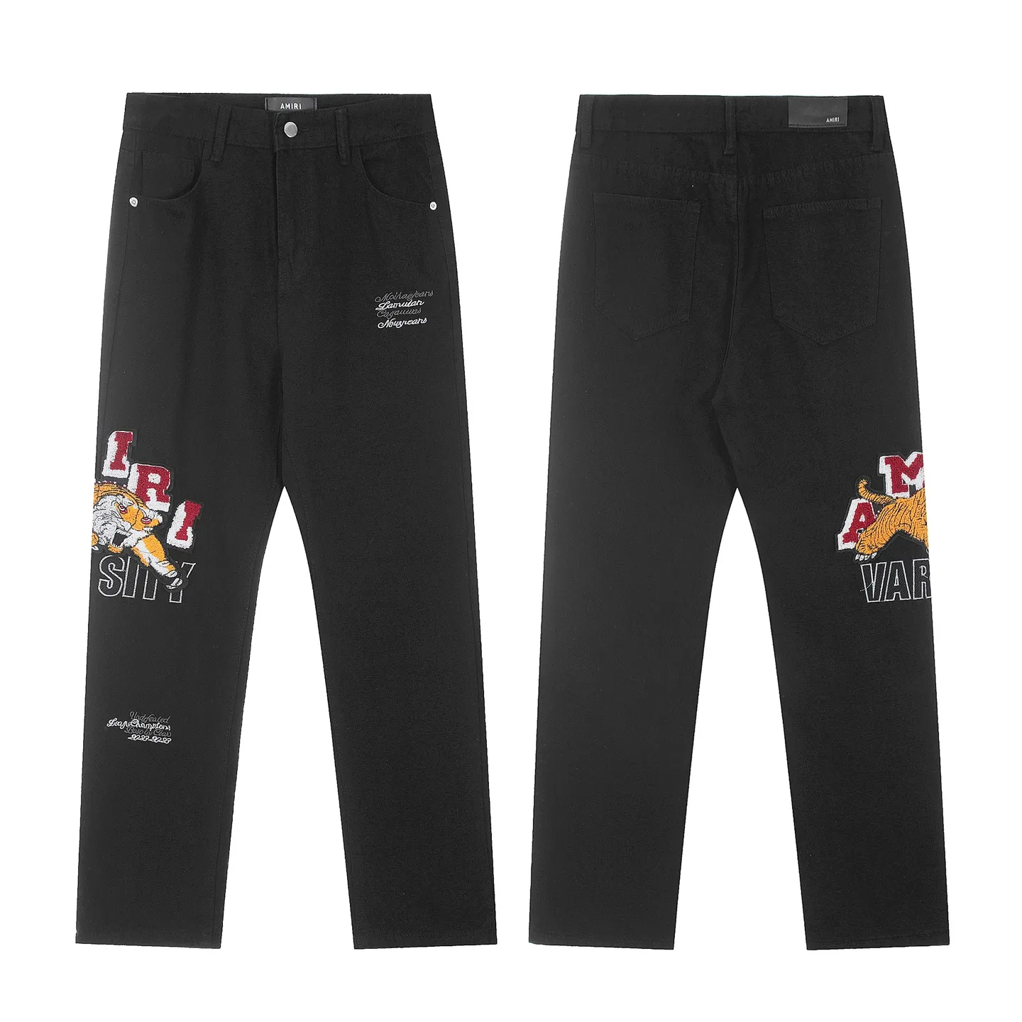 #M20 P168💰 Amiri’s classic embroidered patched leather ripped letter jeans. Slim fit jeans. Produced by a well-washed factory. Full of high-end. Knee-part destroyed design with patchwork design. Already used as facade design. Leather waist nameplate. The focus of this style is not on washing, but on the destroyed shape and version. The secret lies in the craftsmanship of the master. The cost of post-processing, grinding, cutting, etc. is far beyond the cost of assembly line products. Color: Picture color Size: 30-32-34-36