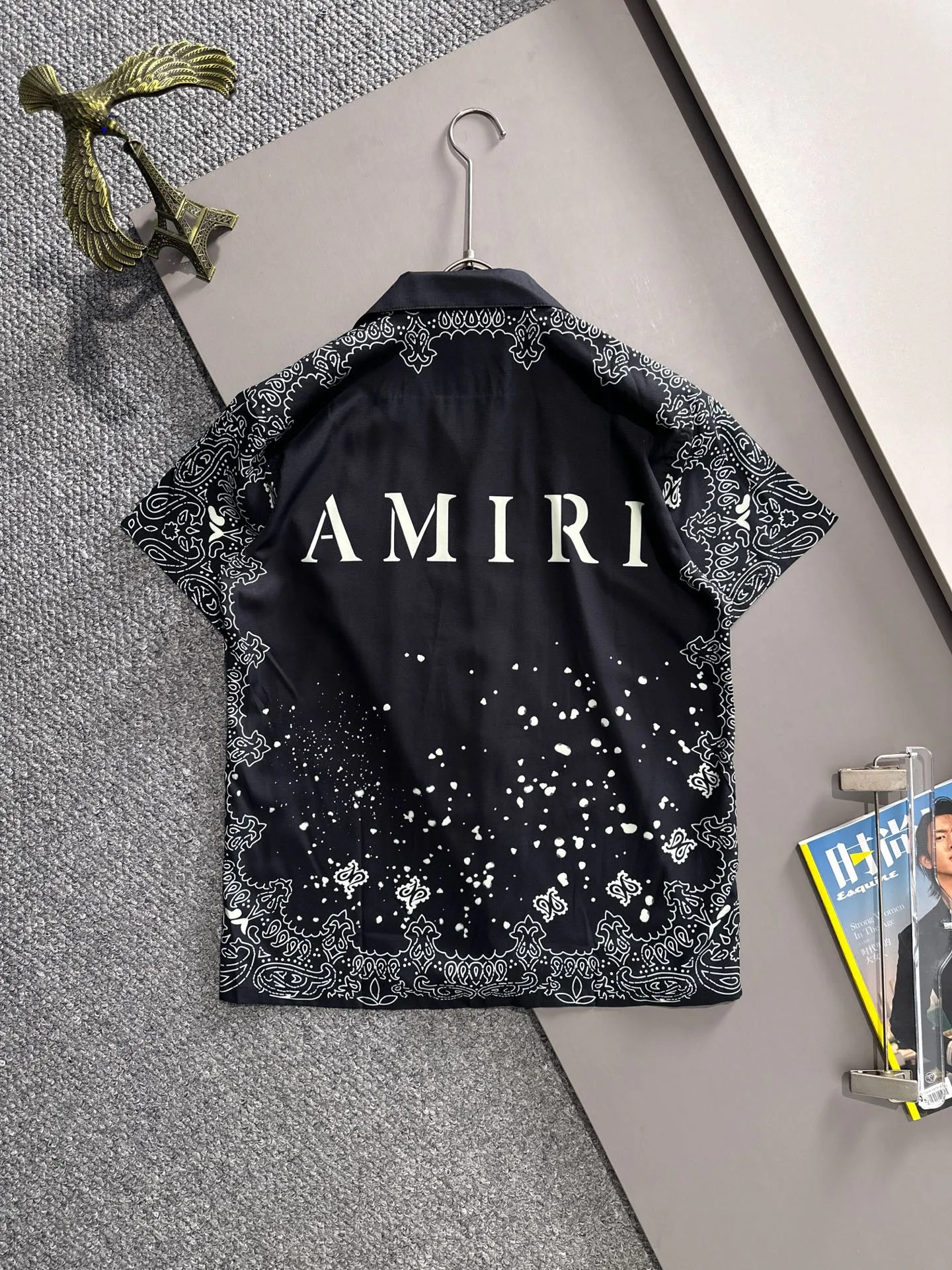 P360 AMIRI 2026 spring and summer classic LOGO design full-print suit, light and thin cotton full-body digital printing, made of high-quality polyester fiber fabric, breathable mesh lining is added to the pants, carefully crafted to a standard version, can be matched separately with clothes, versatile style for leisure time! The classic logo on the whole body is very eye-catching, showing a sense of luxury and style, becoming a classic and mainstream style that never goes out of style and is elegant! Extremely handsome, classic and heroic. Same style for men and women. Size: M-3XL (please note your height and weight when placing an order)