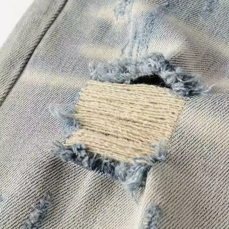 P168 💰 AMIRI patch embroidery jeans trousers AMIRI high street basic ripped tight elastic jeans trousers amiri brand jeans break the production process and cutting of the original jeans, the fabrics are softer and more comfortable Hand-sewn collar label Customized logo buttons Genuine leather tag Color: Picture color Size: 30-32-34-36