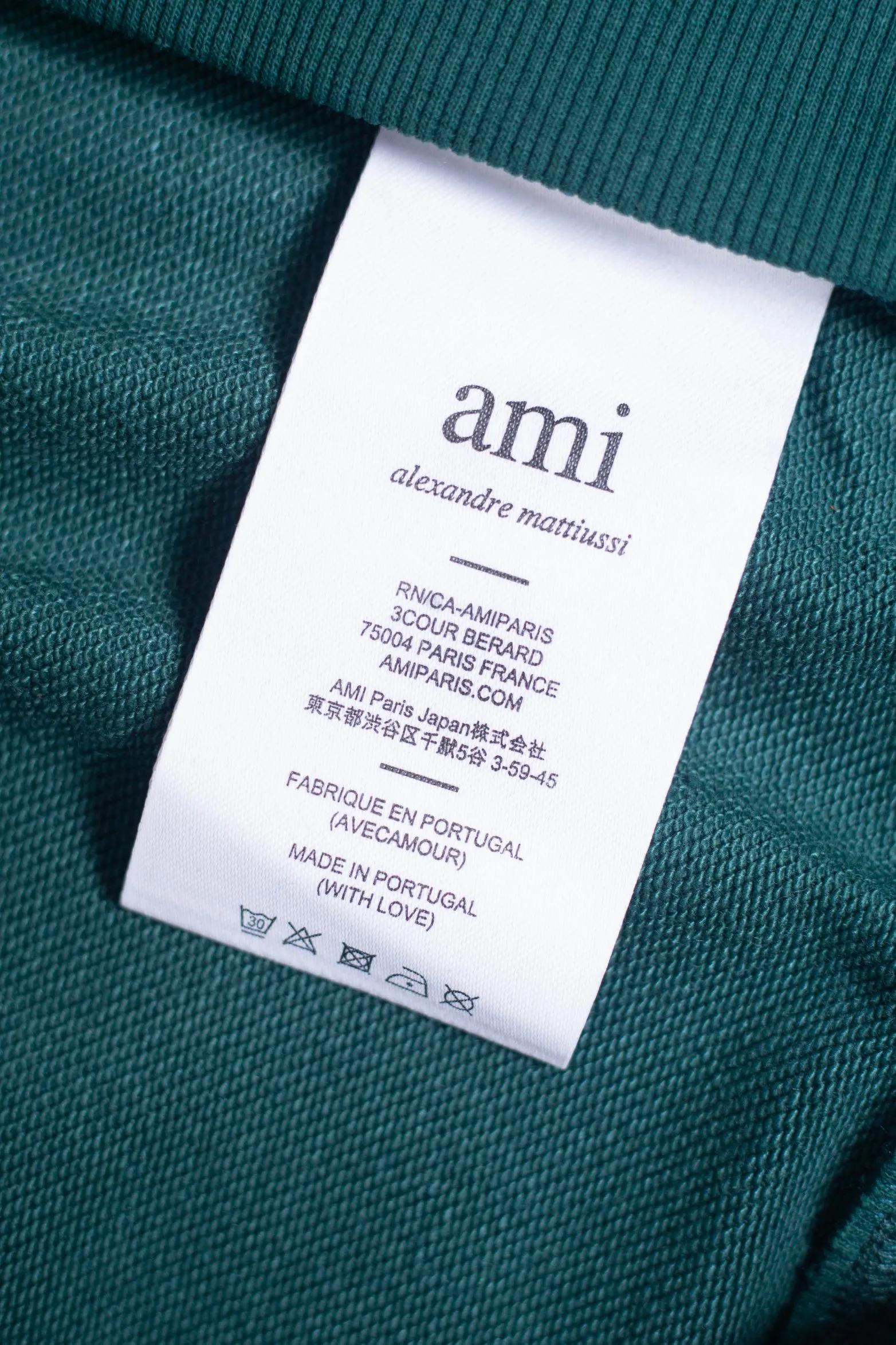 P146 Exclusive background picture AMI 25 autumn and winter new classic little love embroidered pullover sweatshirt Customized 360g pure cotton fabric High version New main wheat Washed wheat Same style for men and women Color: dark green Size: S-XL