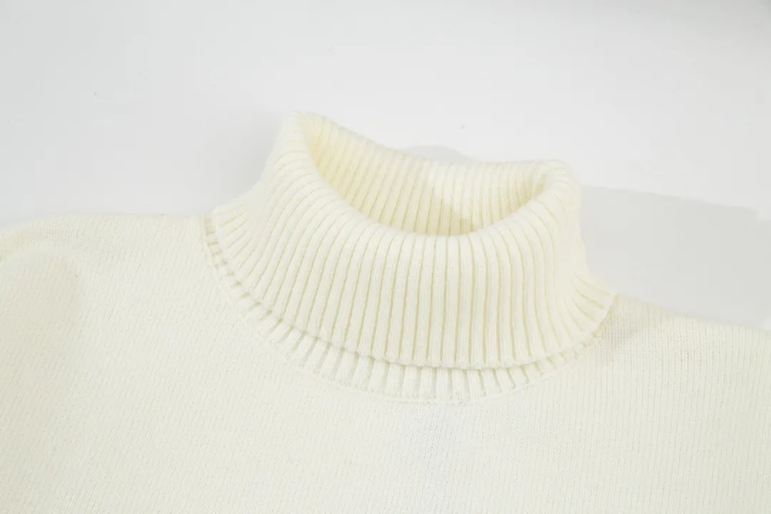 P190 A8149# [Christmas Capsule Series] AMI Paris 2024 new autumn and winter silver big heart alpaca blended soft and waxy knitted turtleneck sweater Oversize version for men and women Color: beige silver heart beige gold heart Size: S-XL