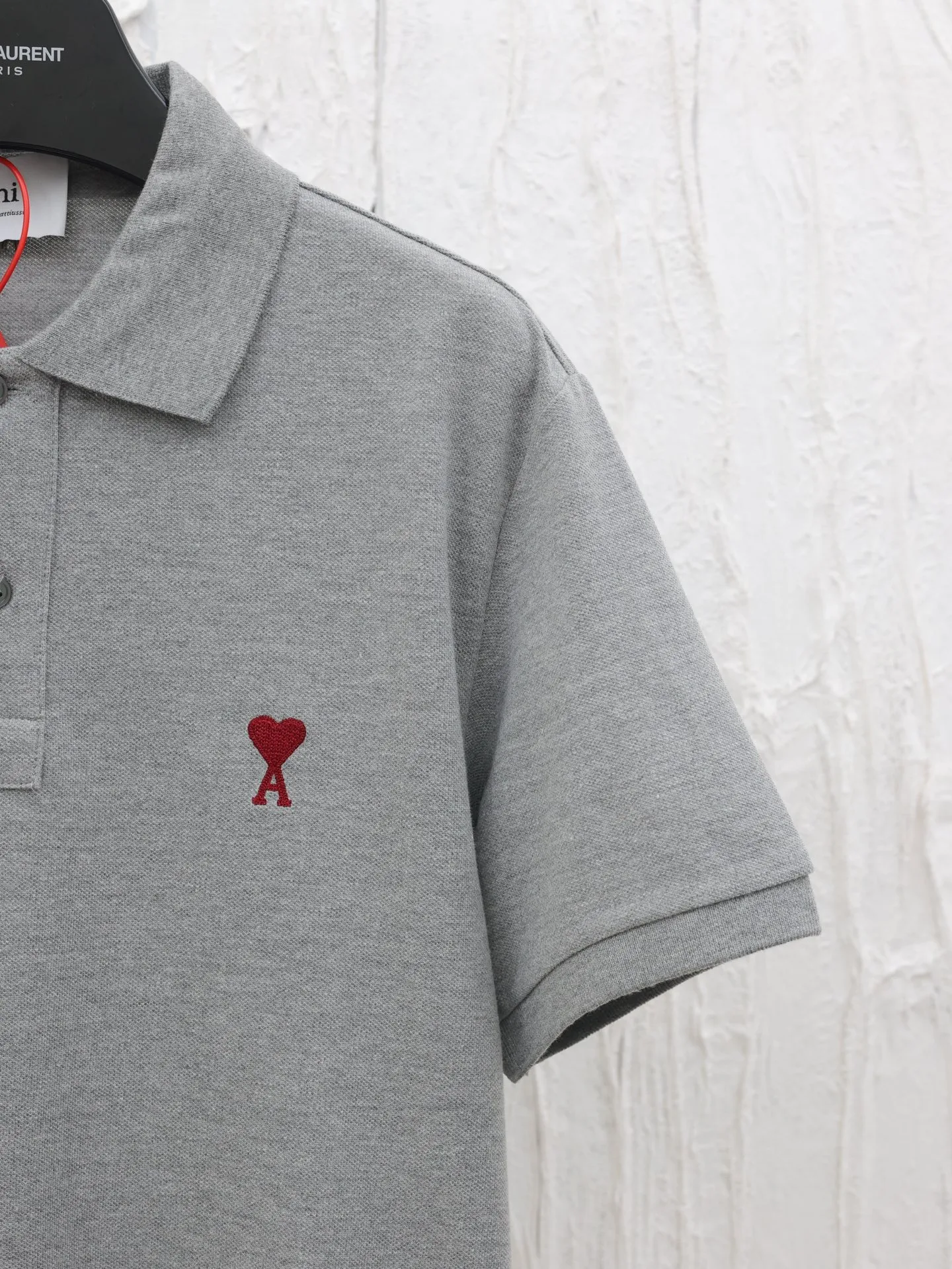 🅿️310 Ami Paris*/25 new love embroidered Polo shirt adopts imported machine embroidery technology and uses advanced computer control system and precision mechanical components to realize Ami love embroidery operation with high precision. The lines are smooth and delicate. The fabrics have been washed and feel better. Not easy to deform, not easy to shrink, not easy to fade, and maintain long-term beauty. Size: S/M/L/XL
