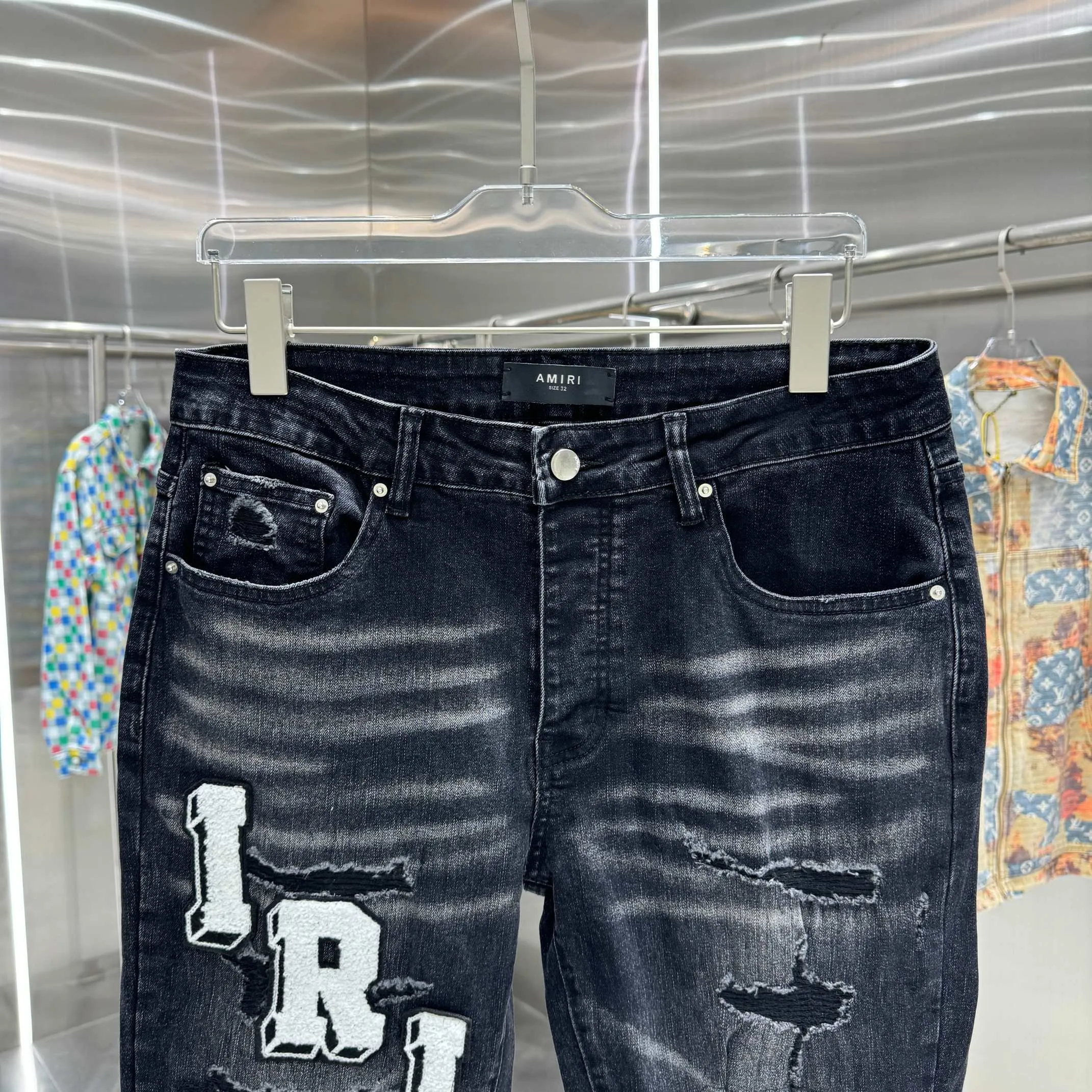 P290 Amiri ripped letter straight velvet embroidery craft street fashion slim fit stretch jeans Color Black Size 30 32 34 36 38